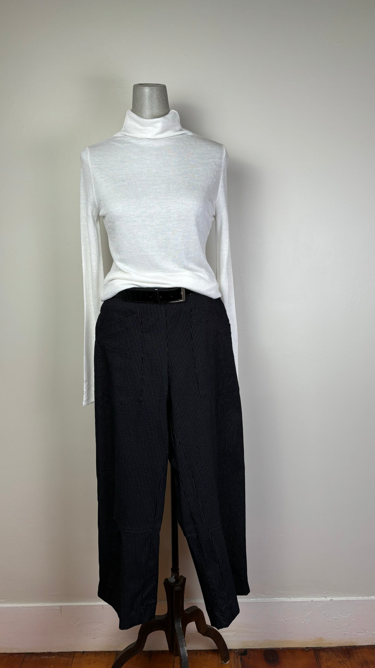 Knit Knit ~ Turtleneck Sweater - Bianco