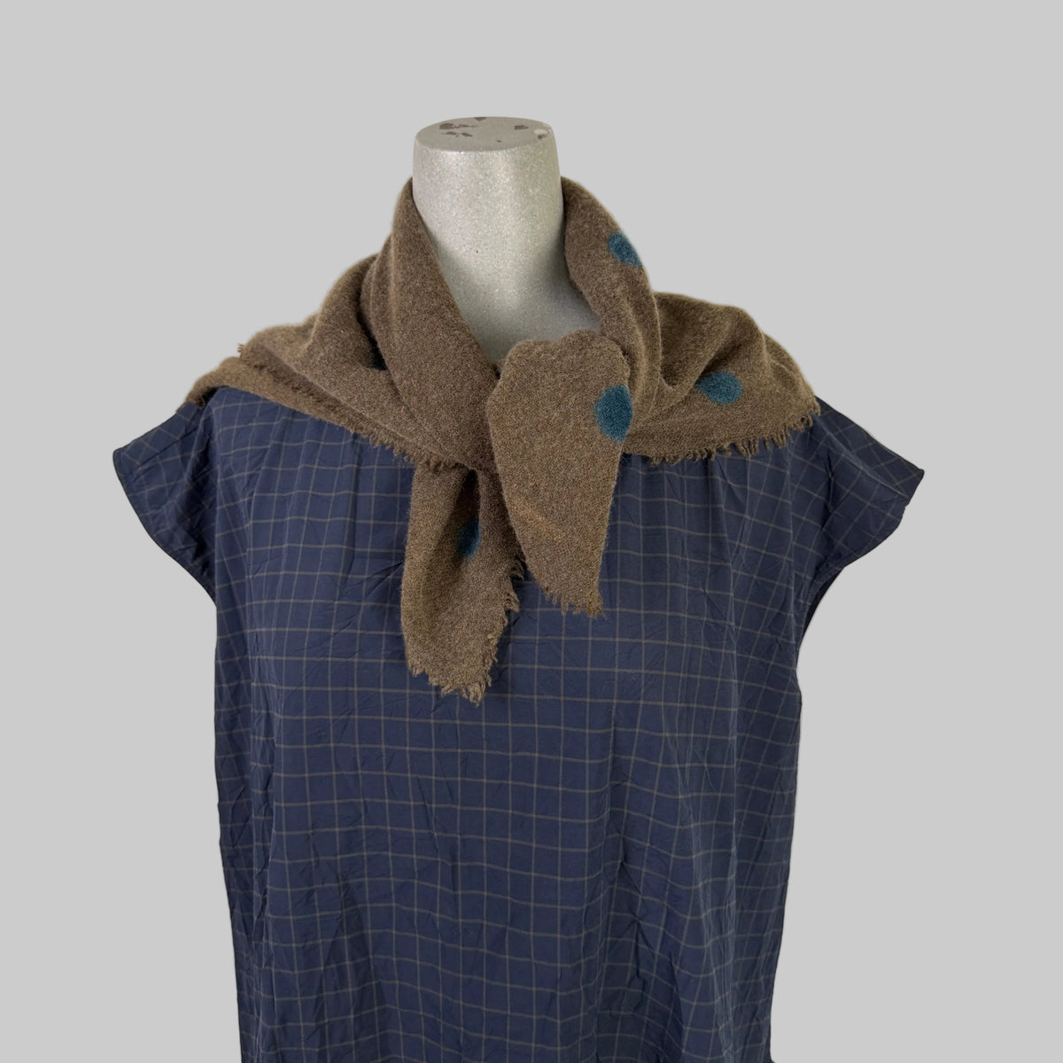 Apuntob ~ Cashmere Stole - Olive Dot