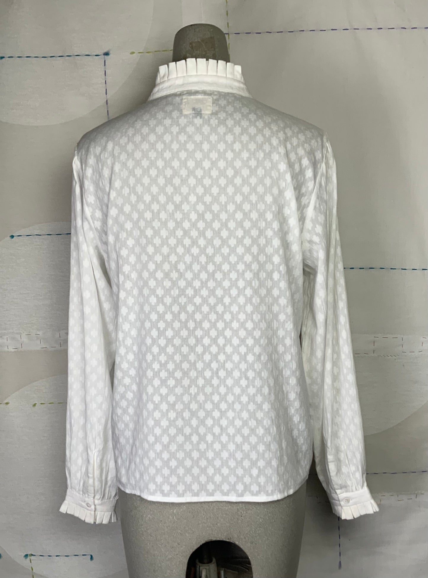 UQNATU ~ Ruffle Blouse - White