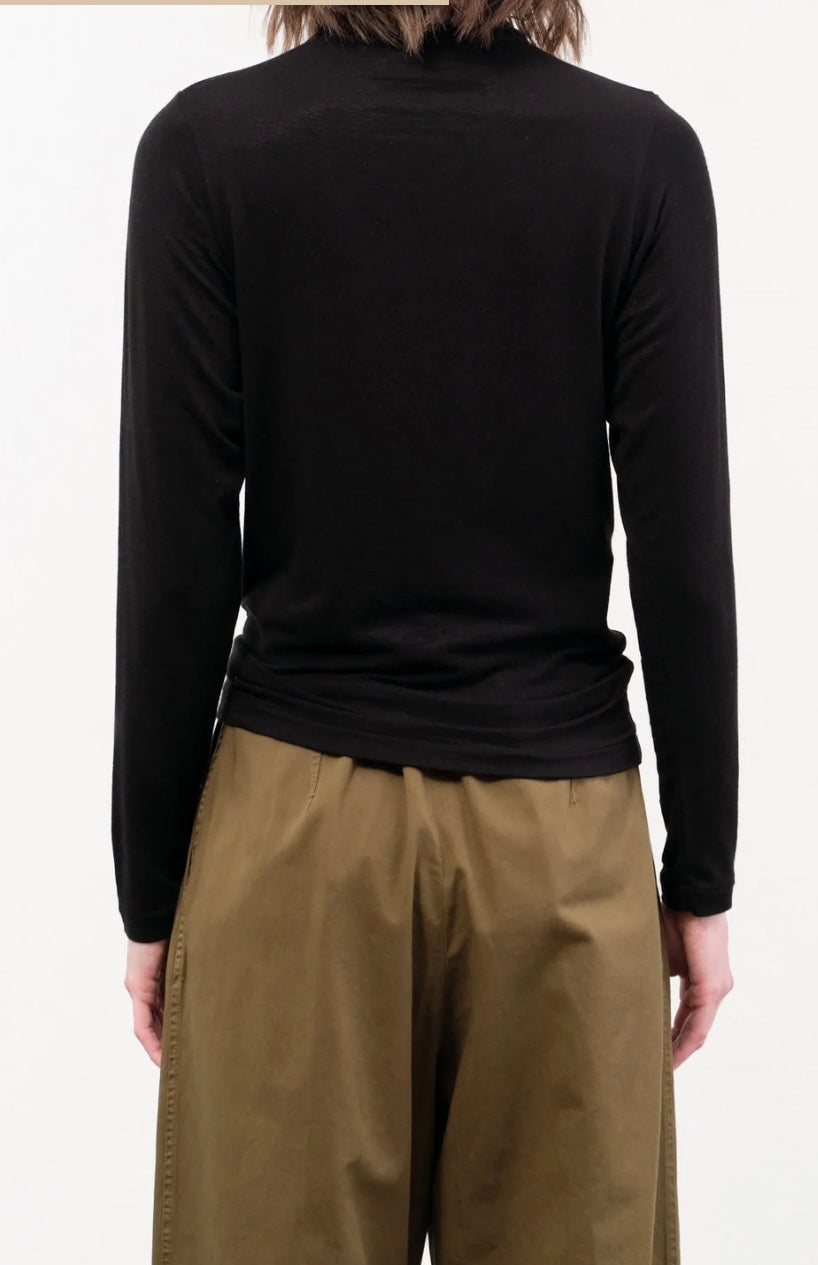 Pas de Calais ~ Lyocell + Cashmere Turtleneck - Black