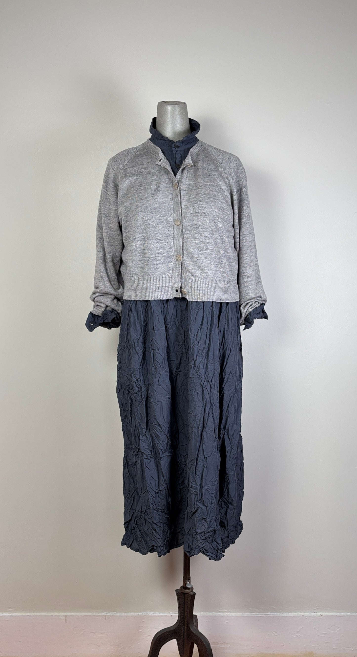 MJW ~ Crop Cardigan - Light Grey