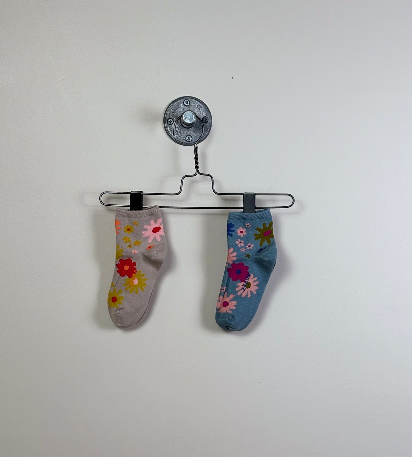 ZKano ~ Mod Floral Anklet - Assorted Colors