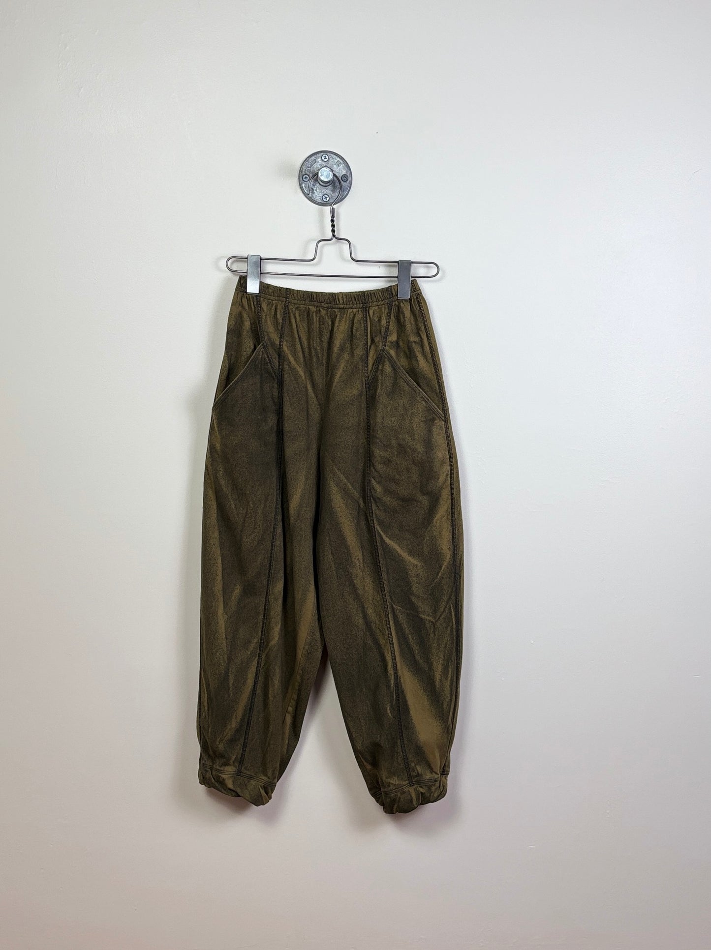 Cynthia Ashby ~ Mira Pant - Camp