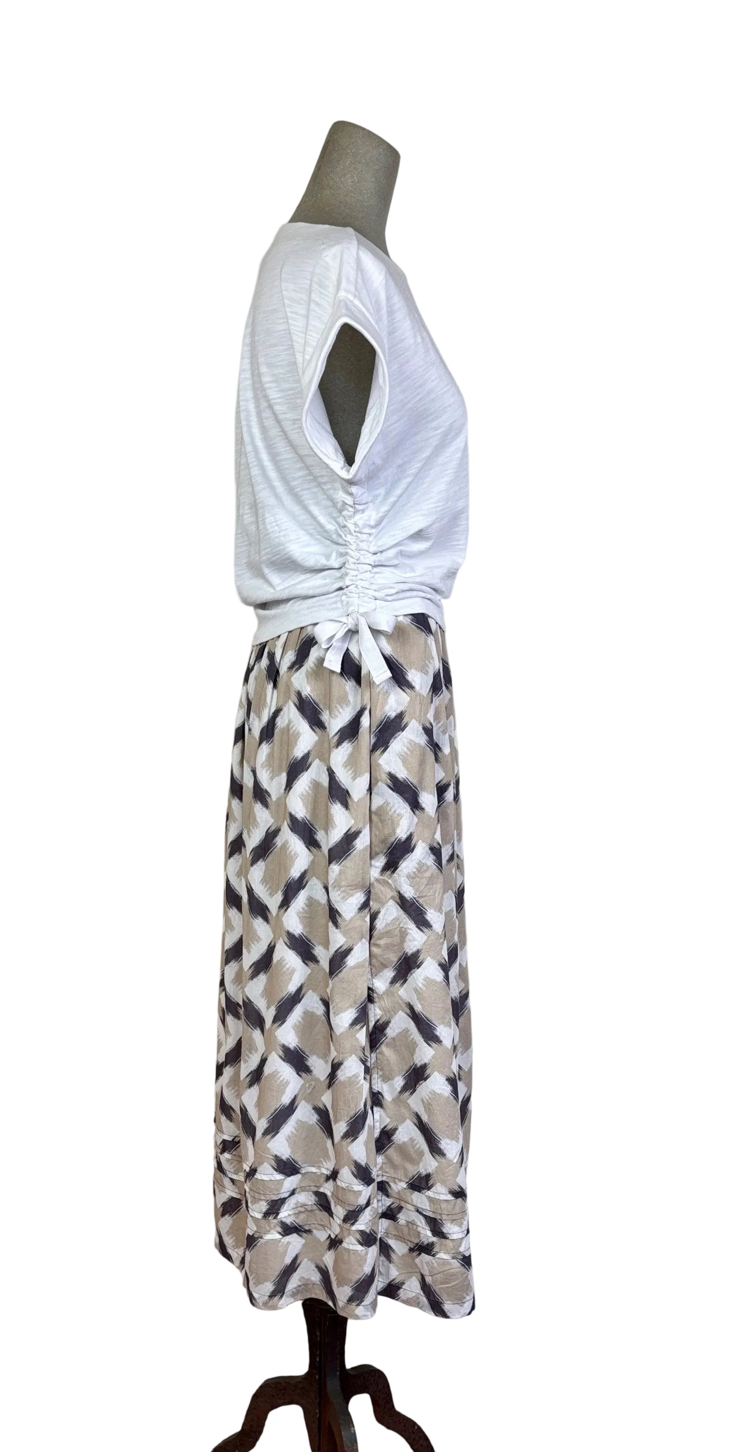 Lilla P. ~ Shirred Elastic Waist Skirt - Neutral Ikat Print
