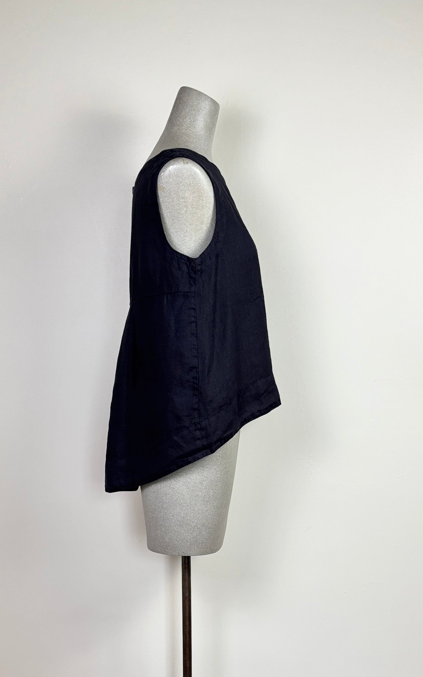 Cut Loose ~ High/Low Linen Tank - Lights Out