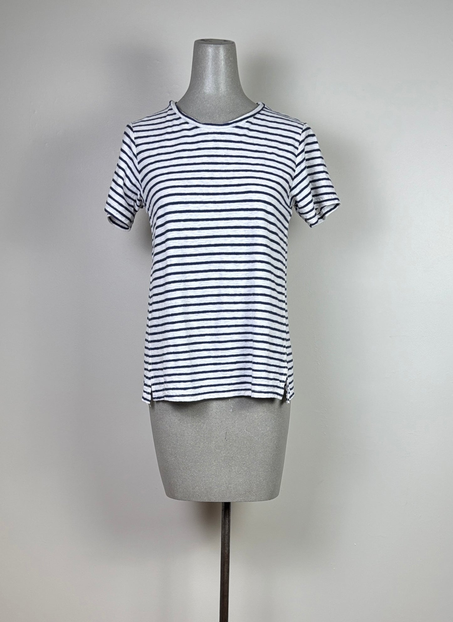 Cut Loose ~ Short Sleeve Cropped Stripe Top - Navy/Laundered