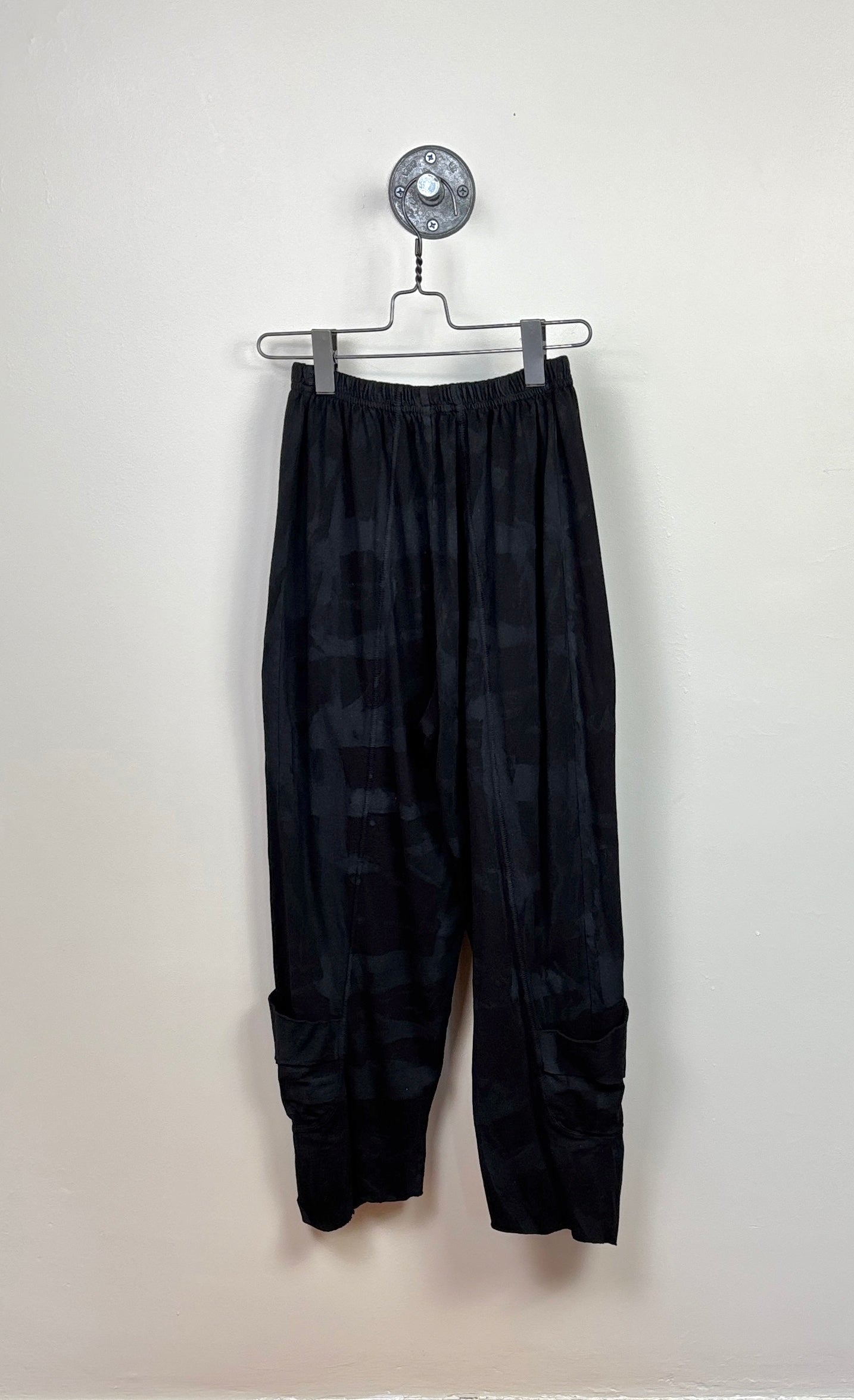 Cynthia Ashby ~ Sage Pants - Traffic Print