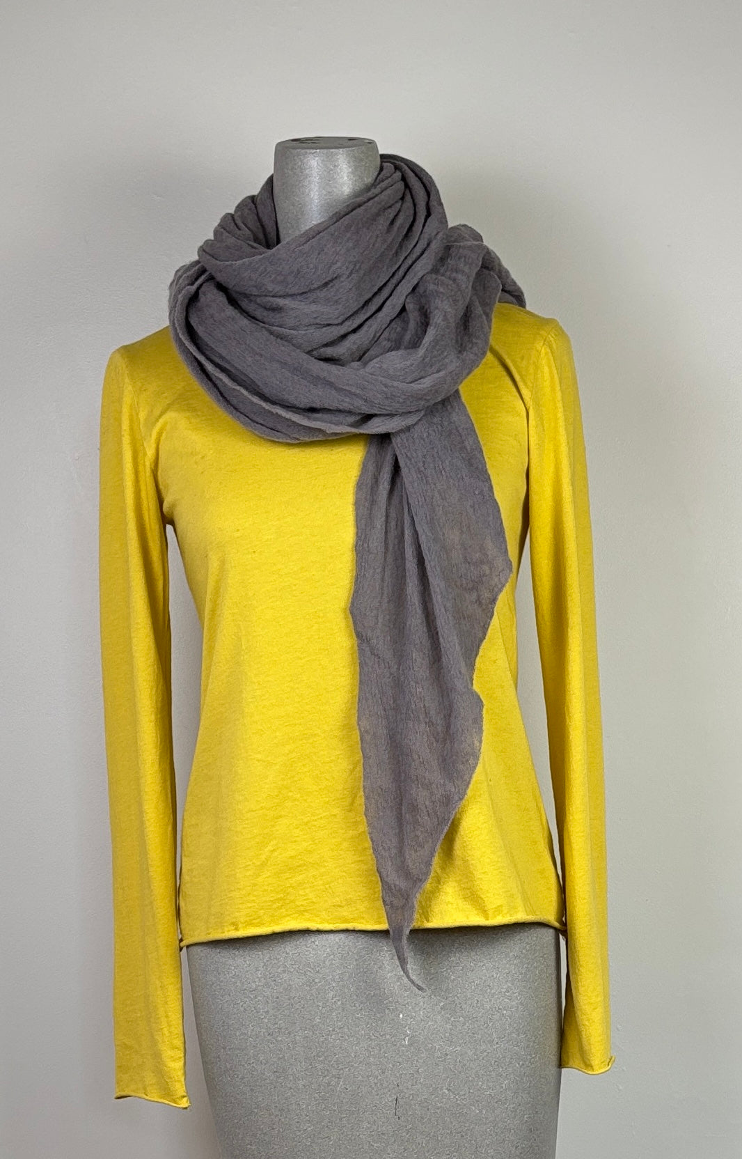 Pin 1876 ~ Cashmere Diamond Scarf - Smoke
