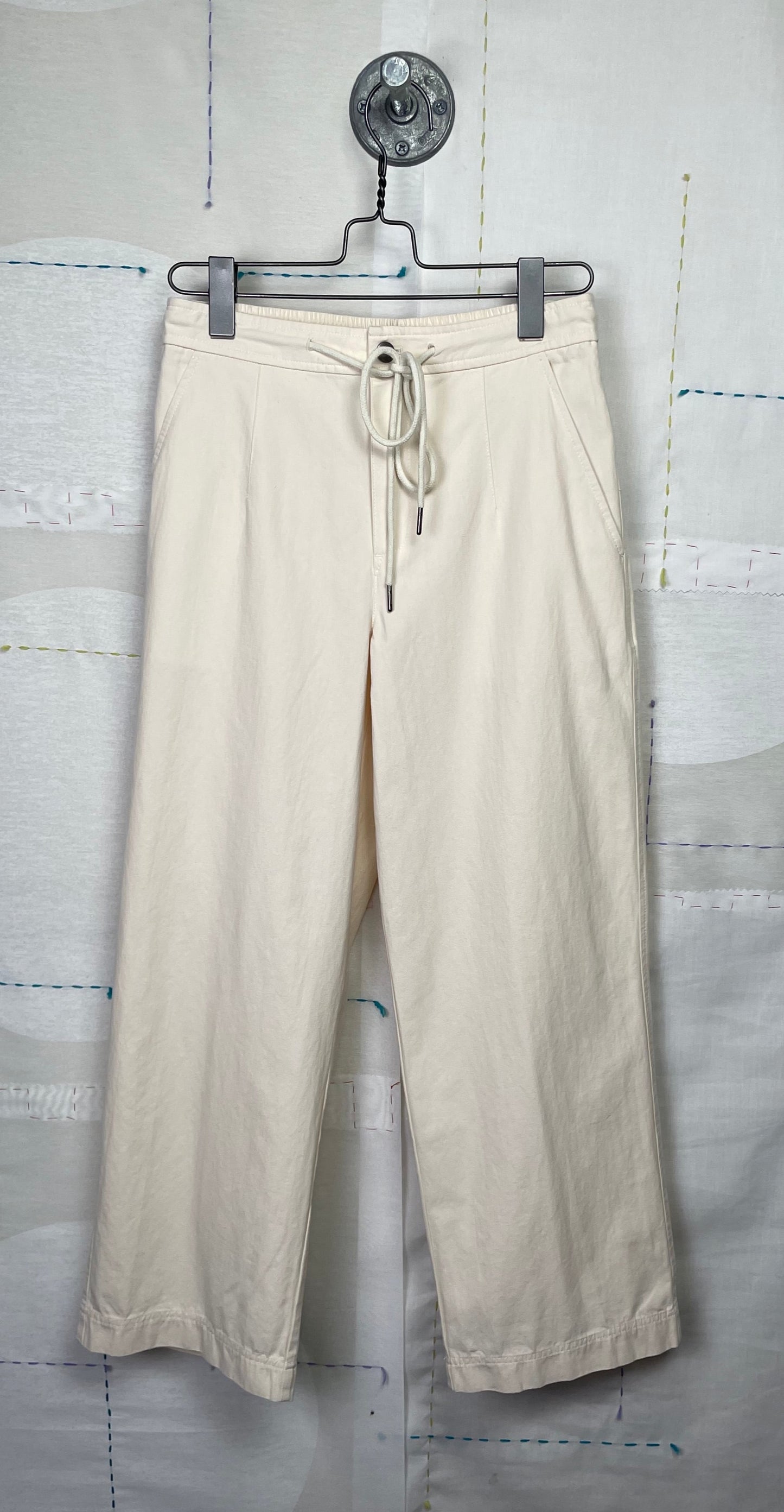 Lilla P Canvas Woven Drawstring Pant ~ Ecru