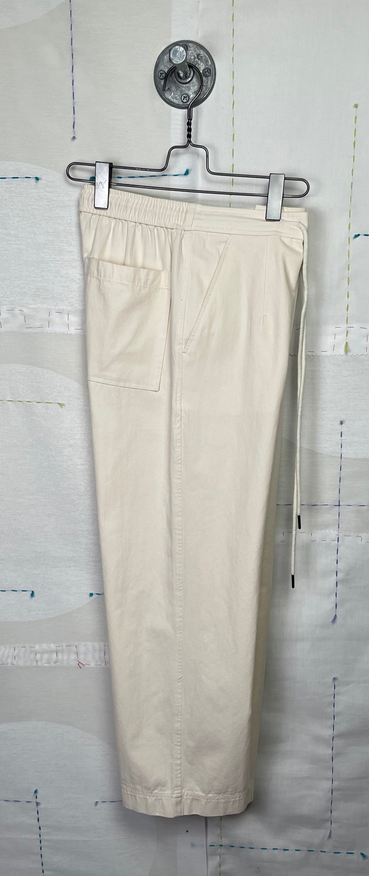 Lilla P Canvas Woven Drawstring Pant ~ Ecru