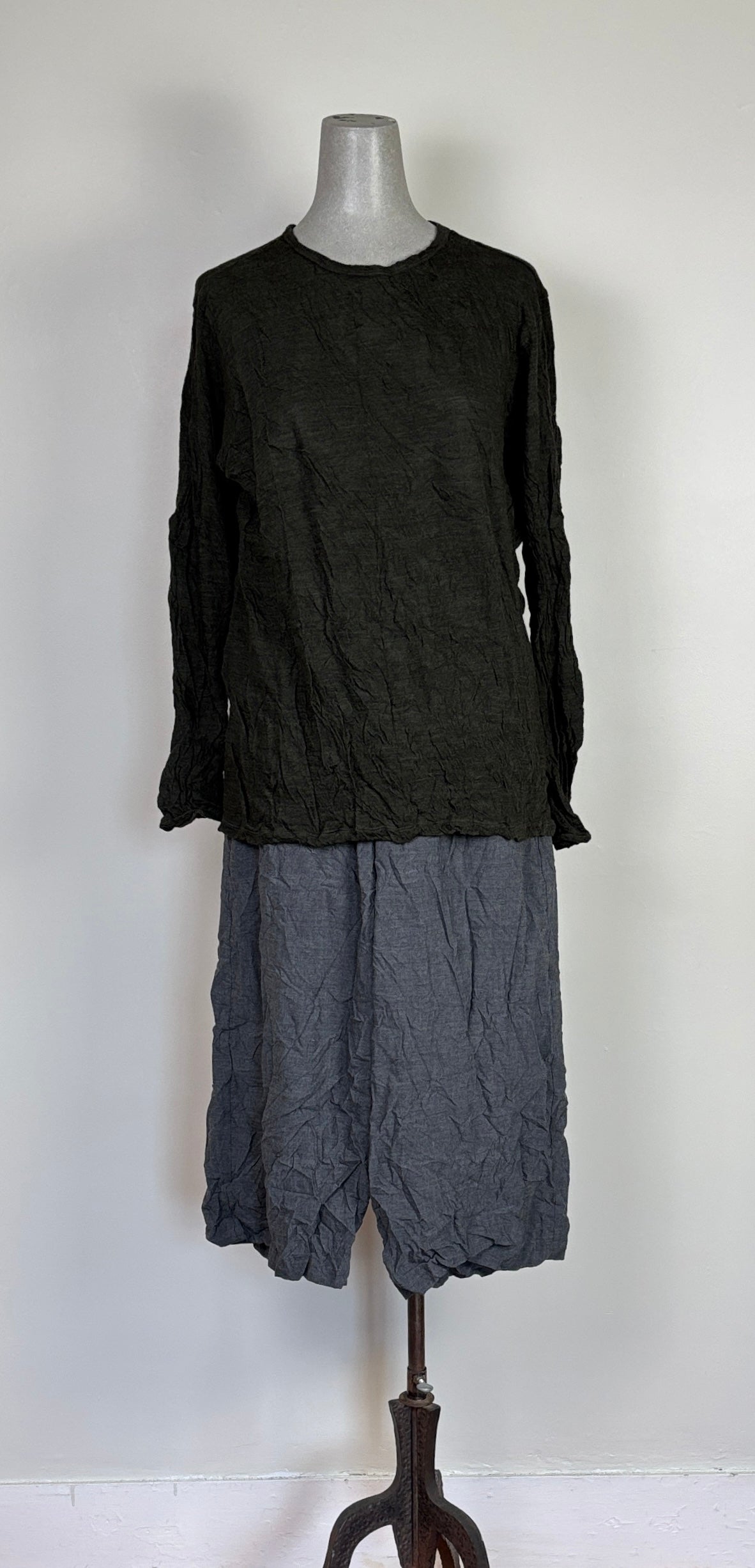 Pas de Calais ~ Gauze Crinkle Pullover - Khaki