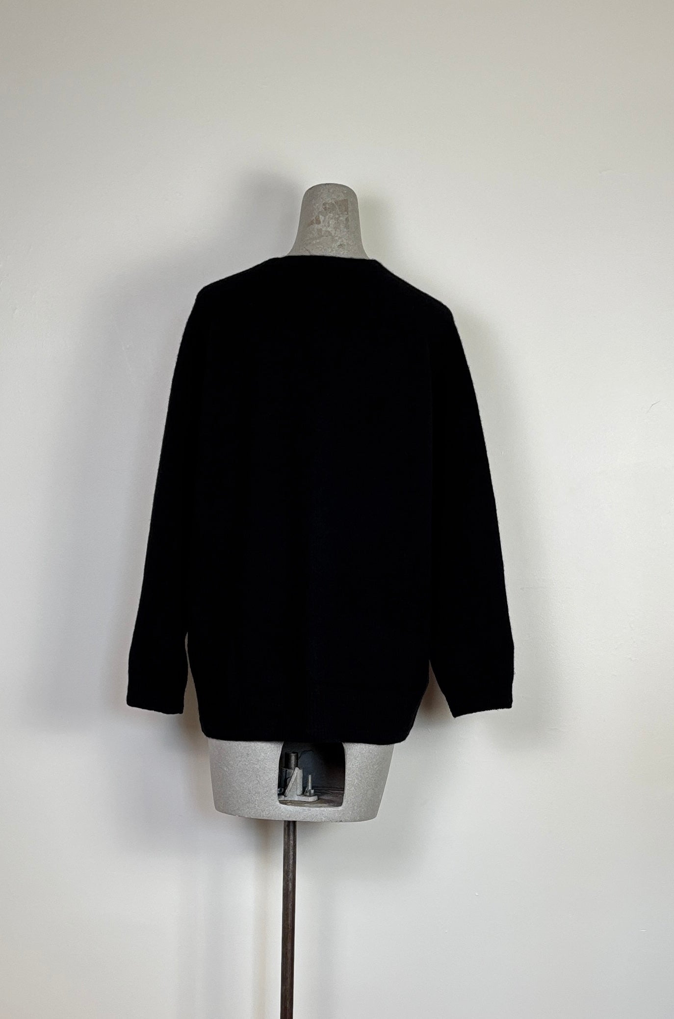 Pas de Calais ~ Fine Wool Cardigan - Black