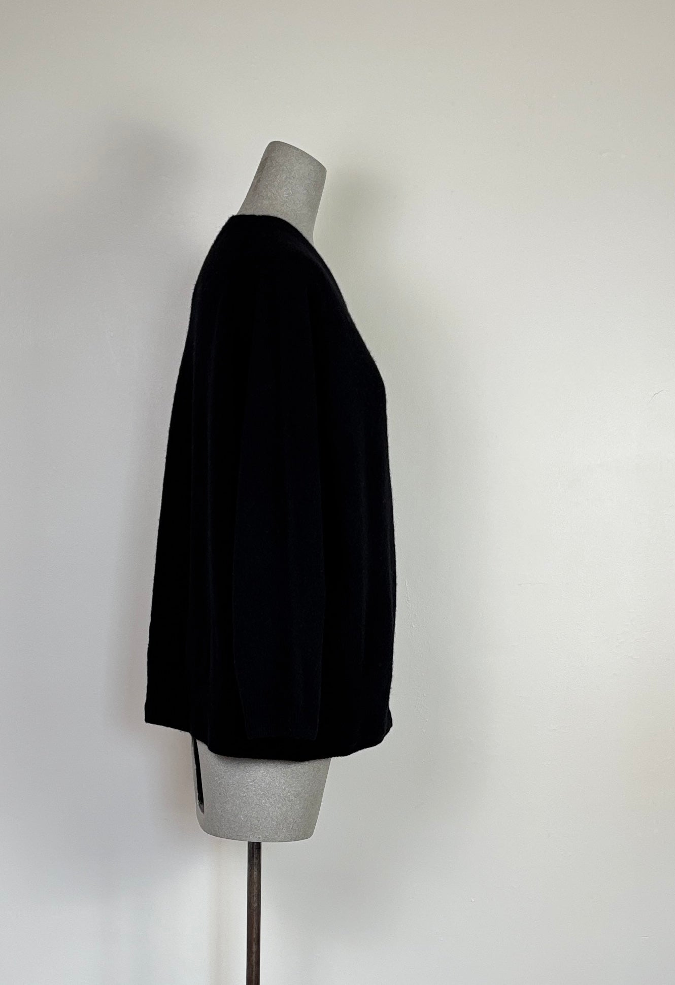 Pas de Calais ~ Fine Wool Cardigan - Black