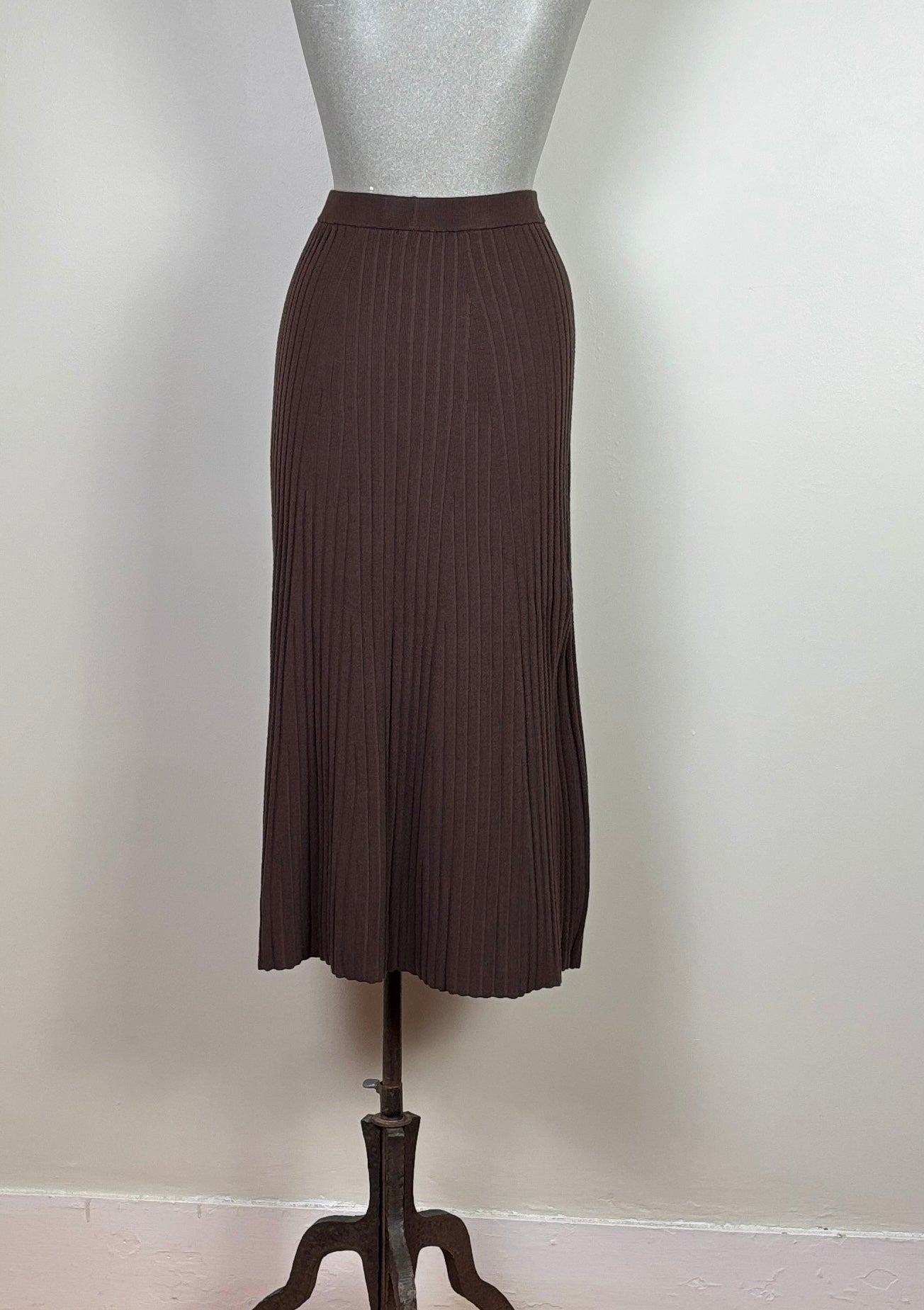 Lilla P. ~ Straight Rib Skirt - Mink