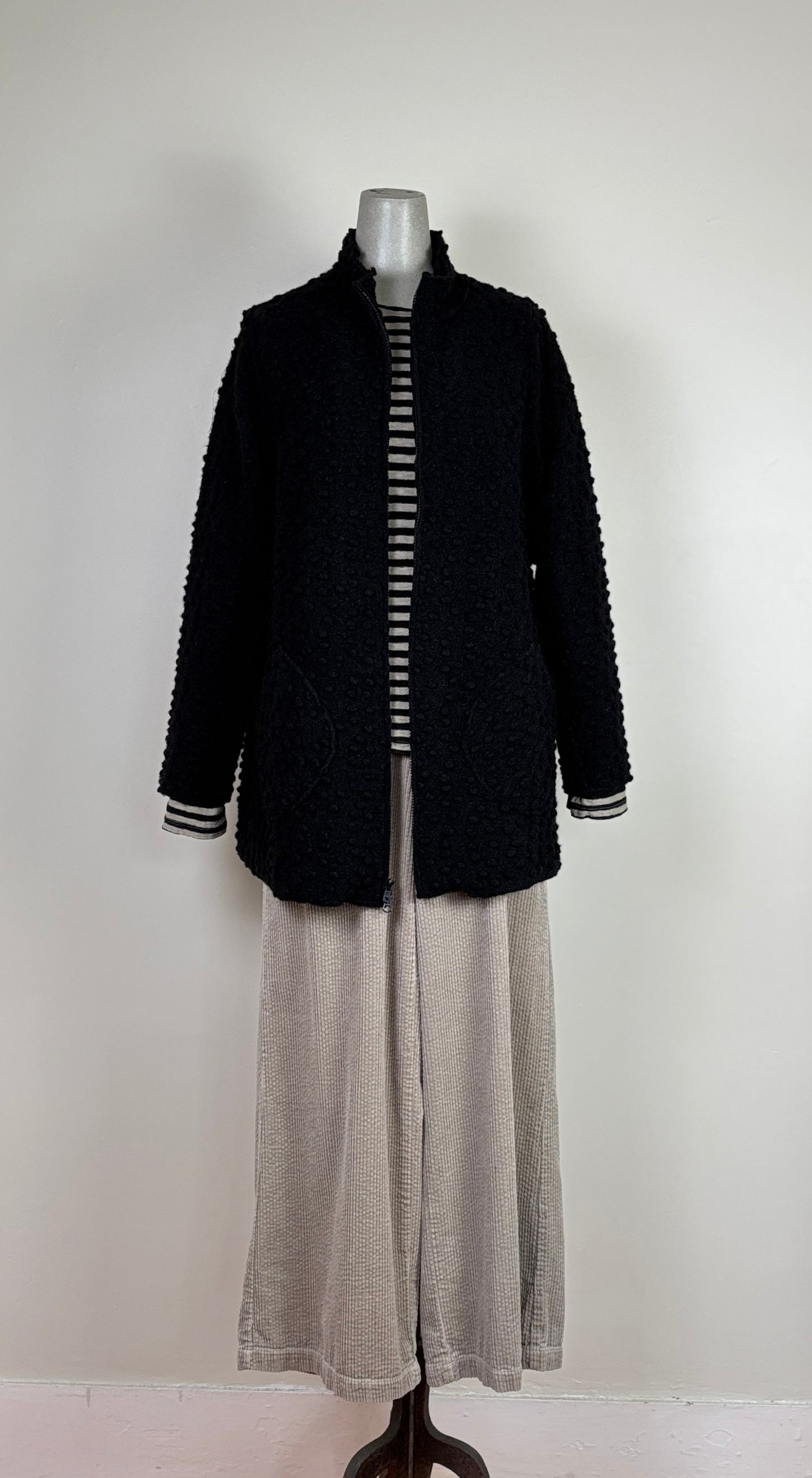 Cut Loose ~ Zip Swing Jacket - Black