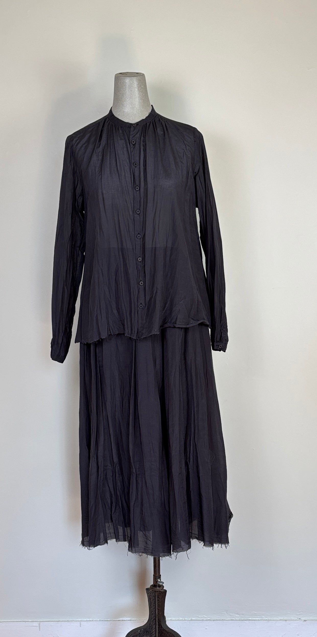 Pas de Calais ~ Stand Collar Blouse - Navy