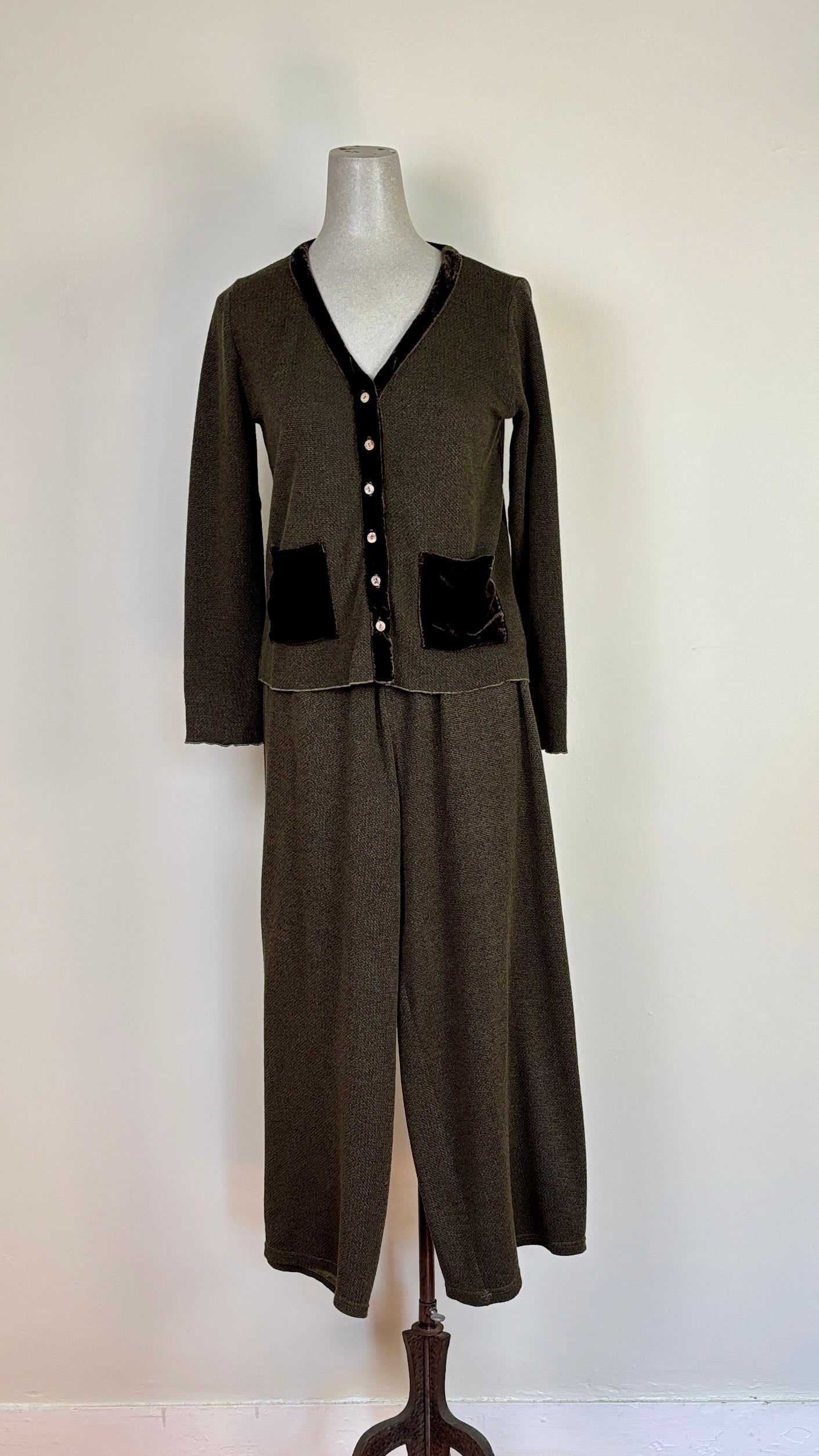 Cut Loose  ~  Crop Pocket Cardigan - Kelp