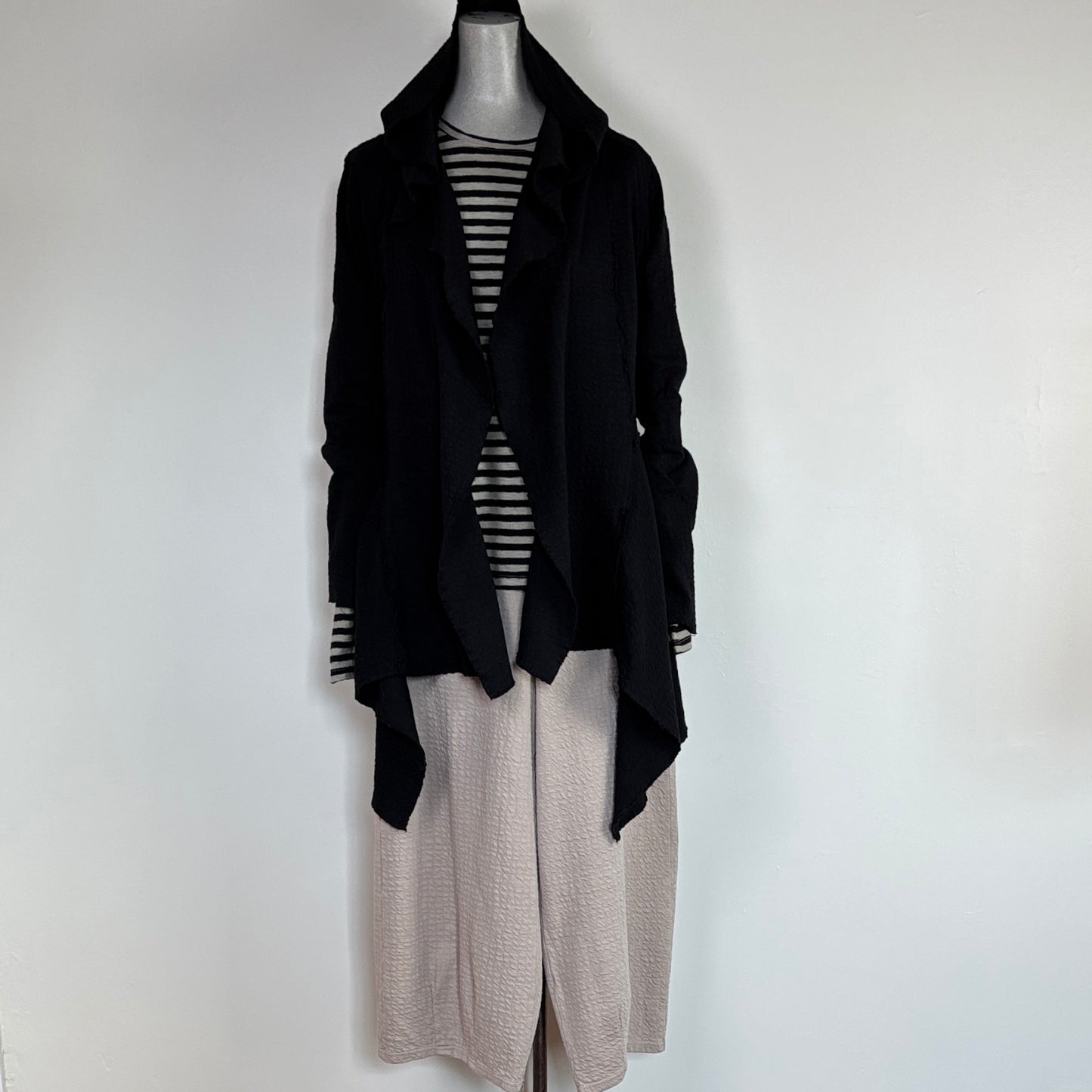 Cut Loose ~ Pucker Doublecloth Hodded Jacket - Black