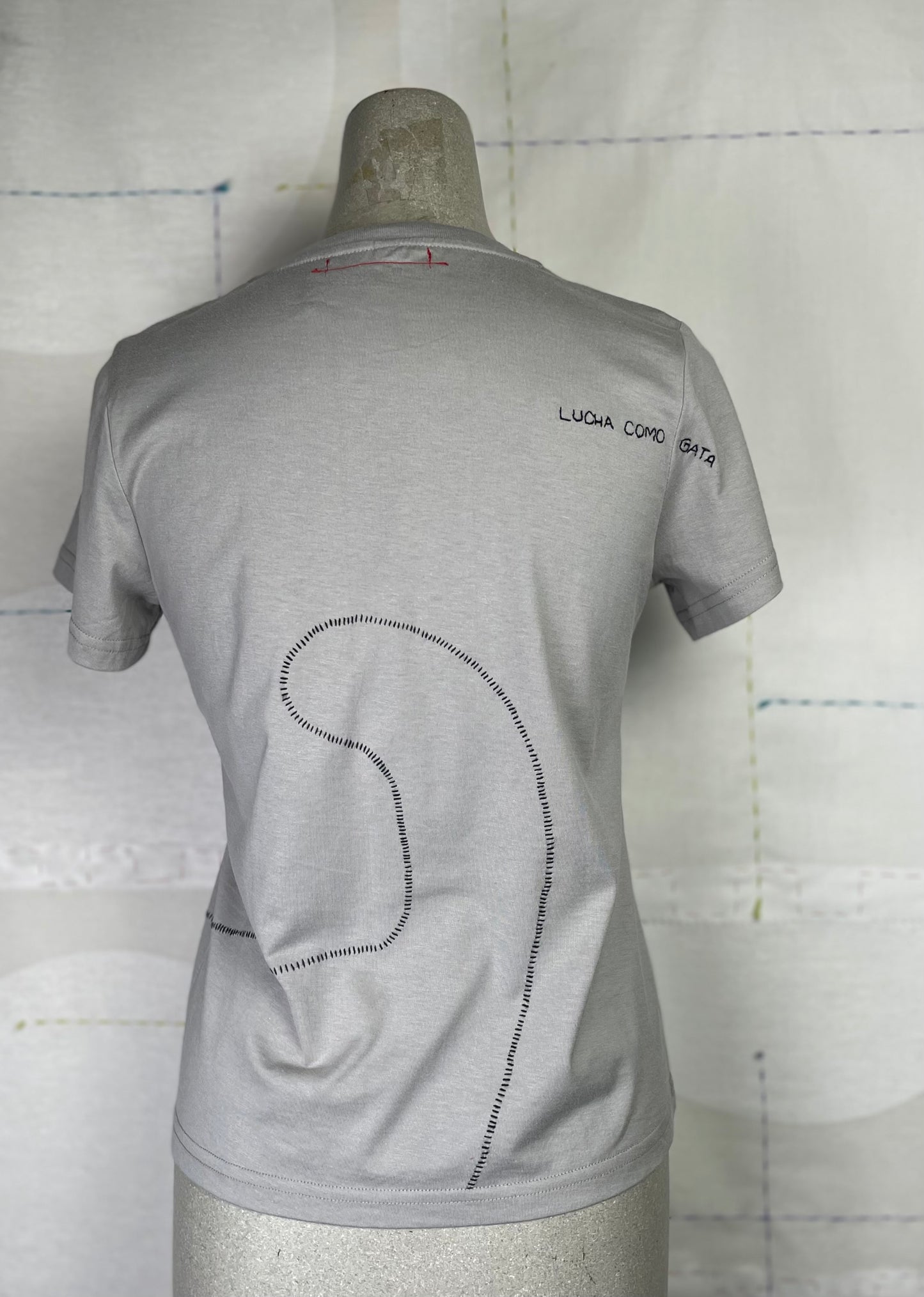 Cats With A Heart ~ Hermana T-Shirt - Grey