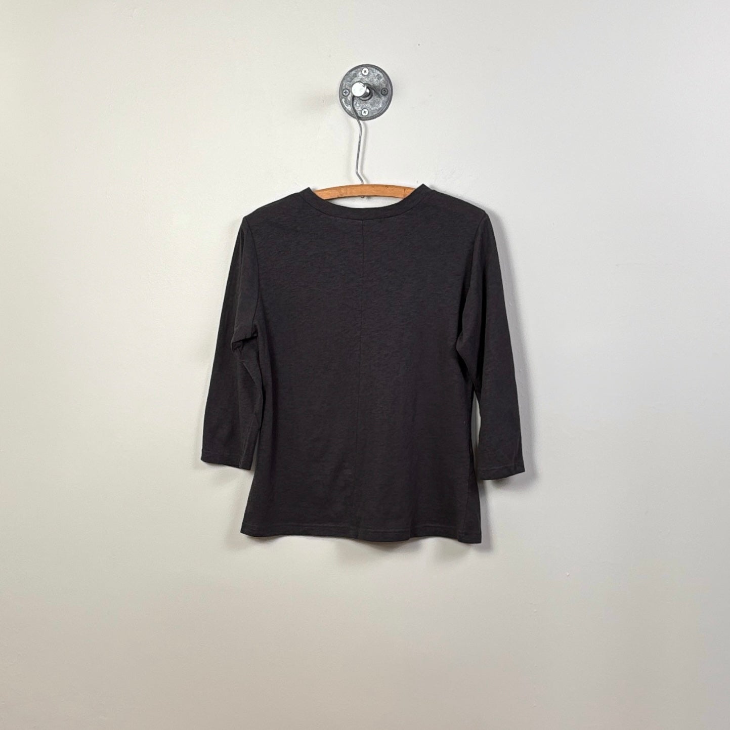 Sula ~ 3/4 Sleeve Tee - Gunmetal