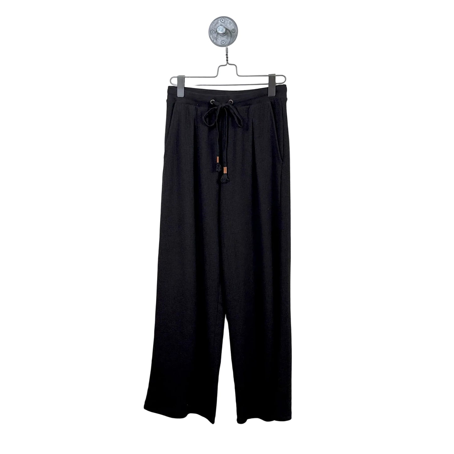 Lilla P. ~  Full Length Pleated Pant - Black
