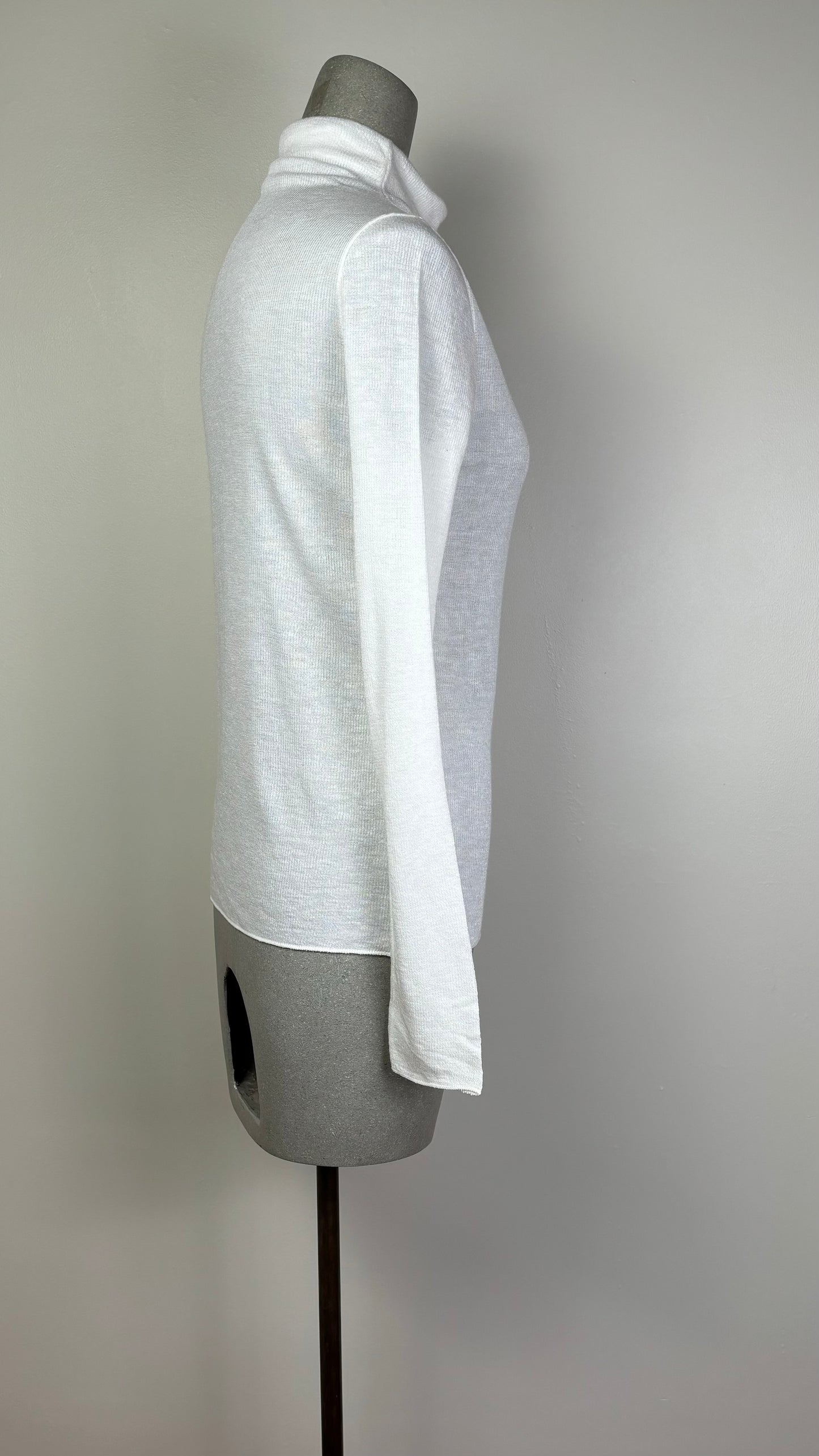 Knit Knit  ~  Turtleneck Sweater - Bianco