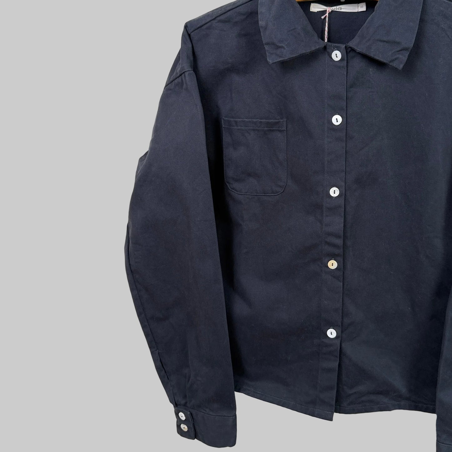 Sula  ~  Pointy Collar Blouse - Dark Navy