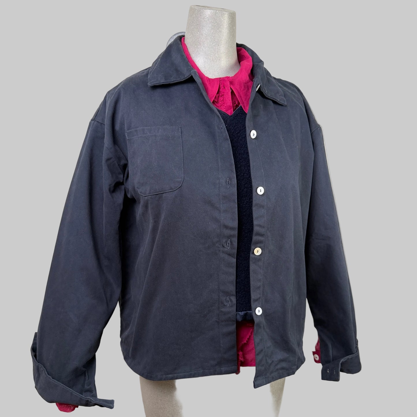 Sula  ~  Pointy Collar Blouse - Dark Navy
