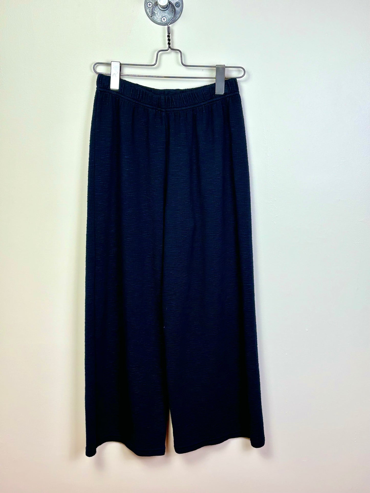 Cut Loose  ~  Crop Wide Leg Pant - Night