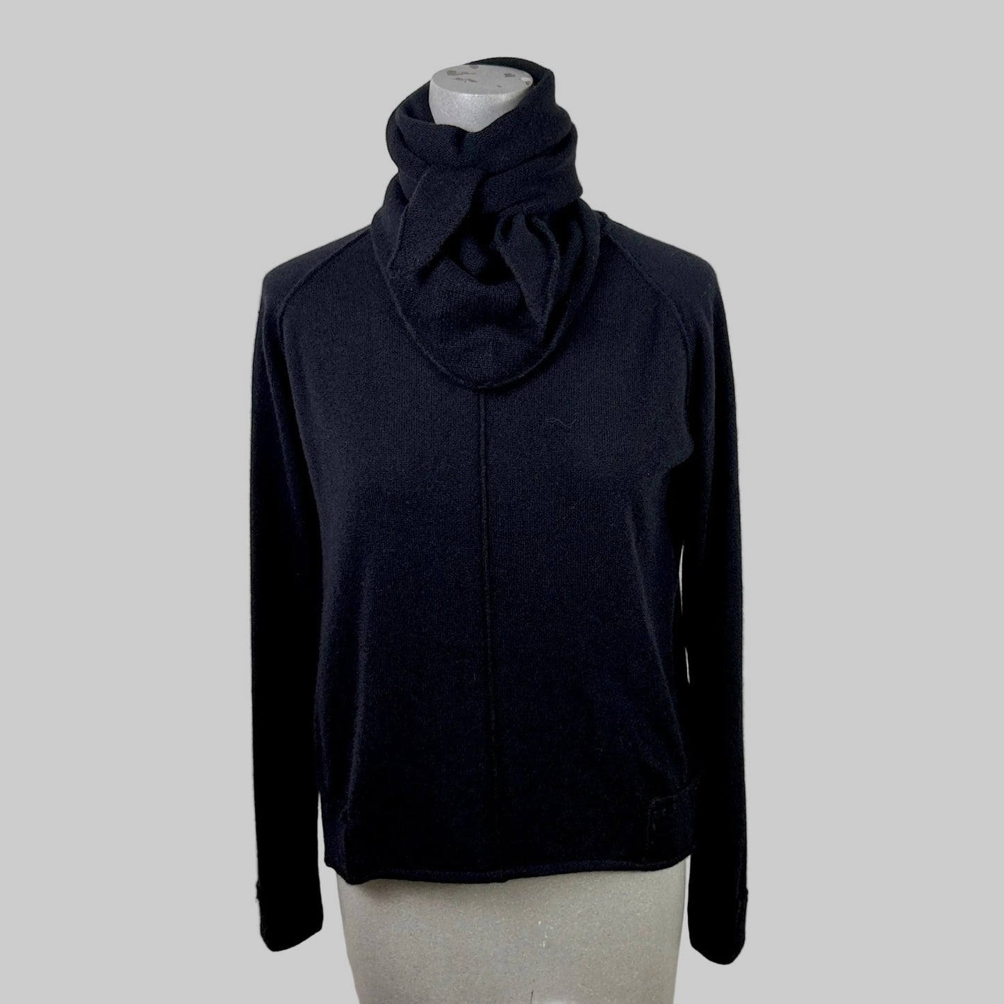 MJW.  ~  Cashmere/Wool Triangle Scarf - Black