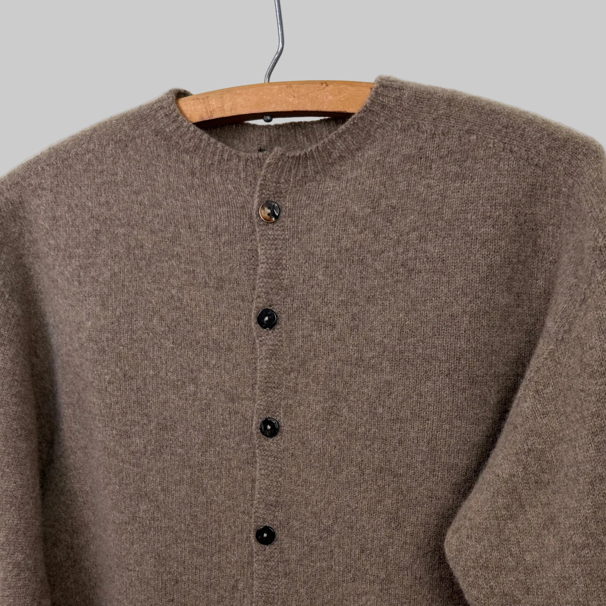 Pas de Calais  ~  Fine Wool Crewneck Cardigan - Brown