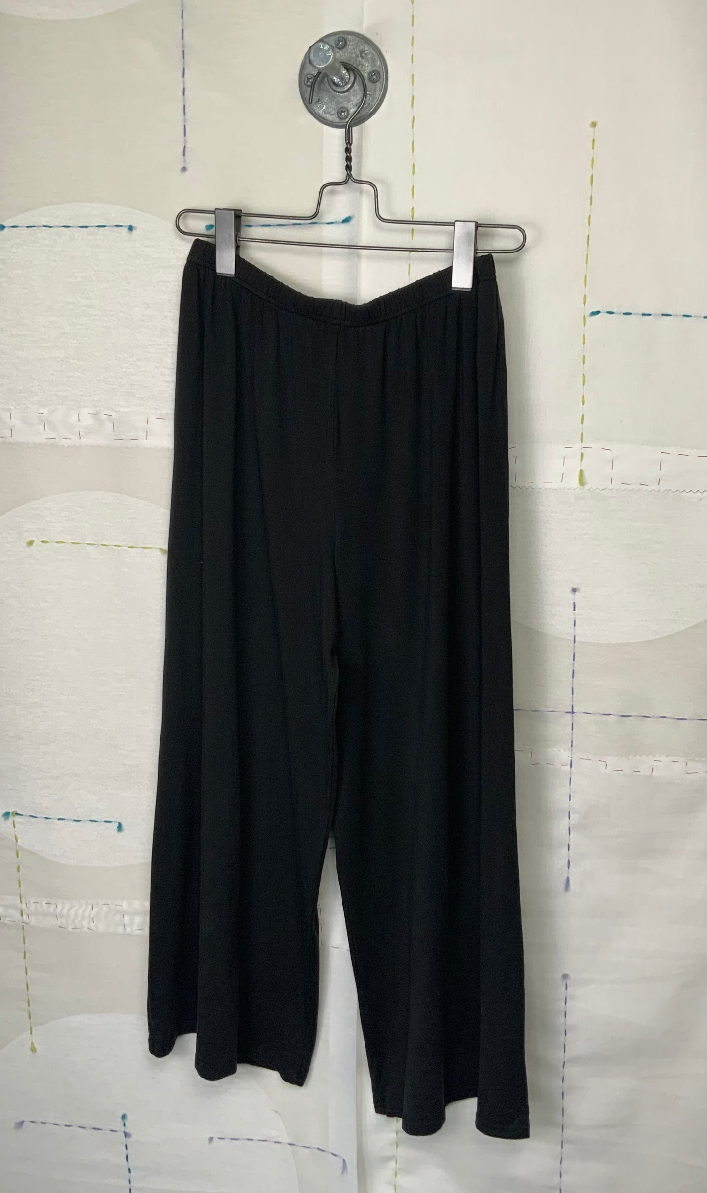 Cut Loose  ~  Tencel Knit Crop Pant - Black