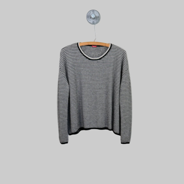 Apuntob  ~  Striped Sweater - Natural/Black