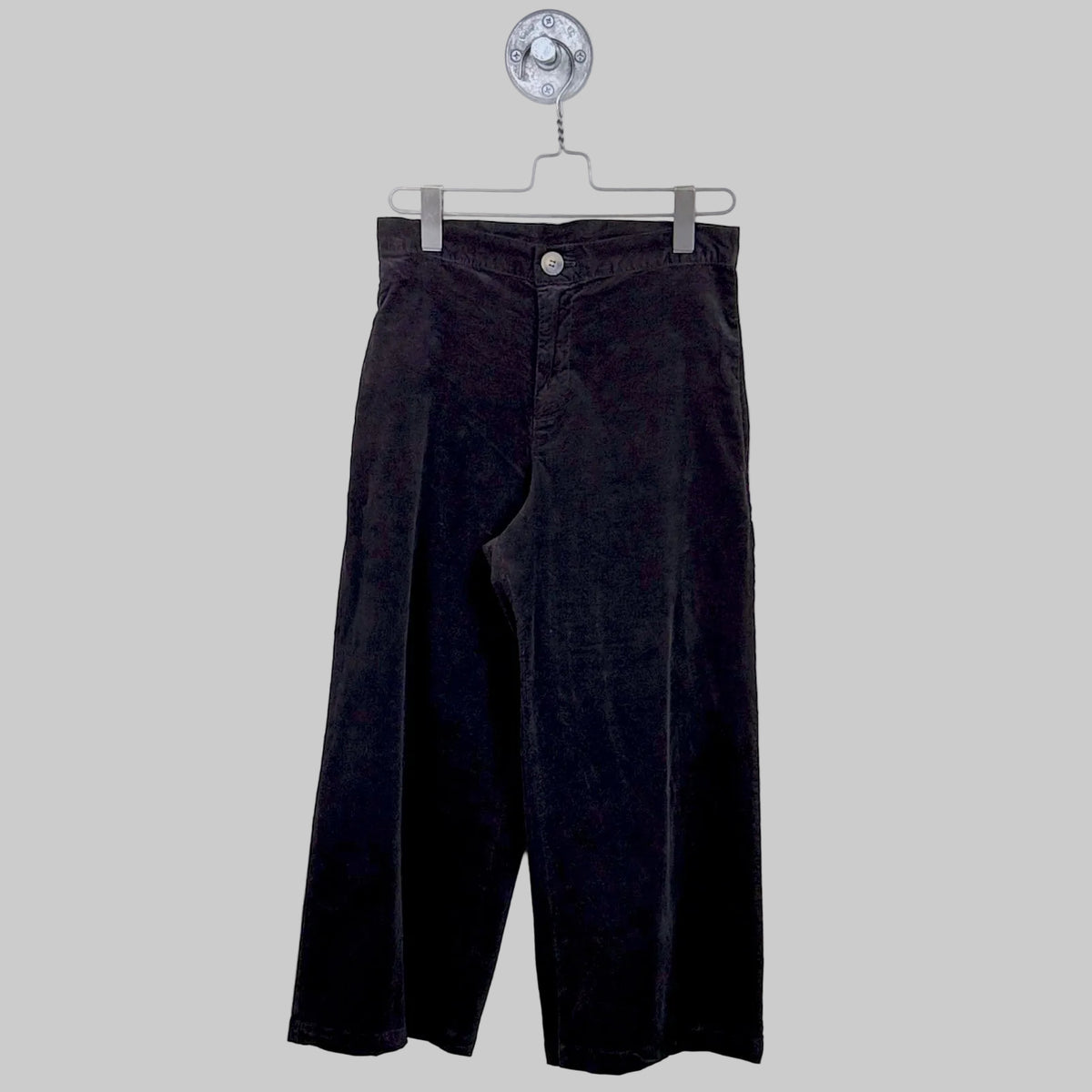 Cut Loose  ~  Straight Crop Trousers - Black