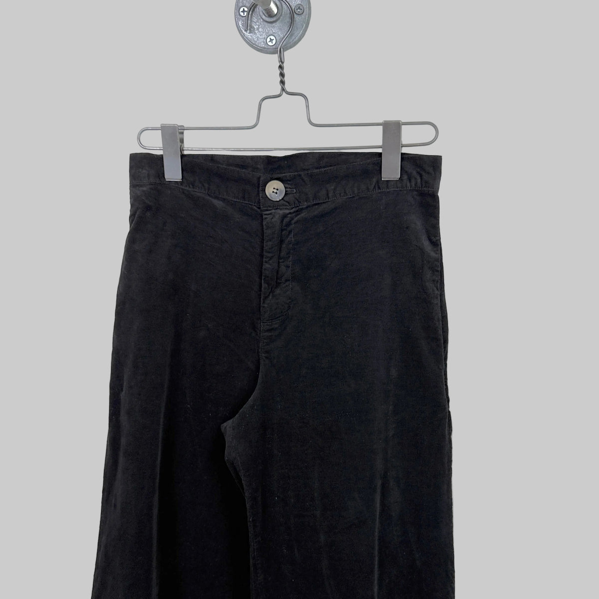 Cut Loose  ~  Straight Crop Trousers - Black