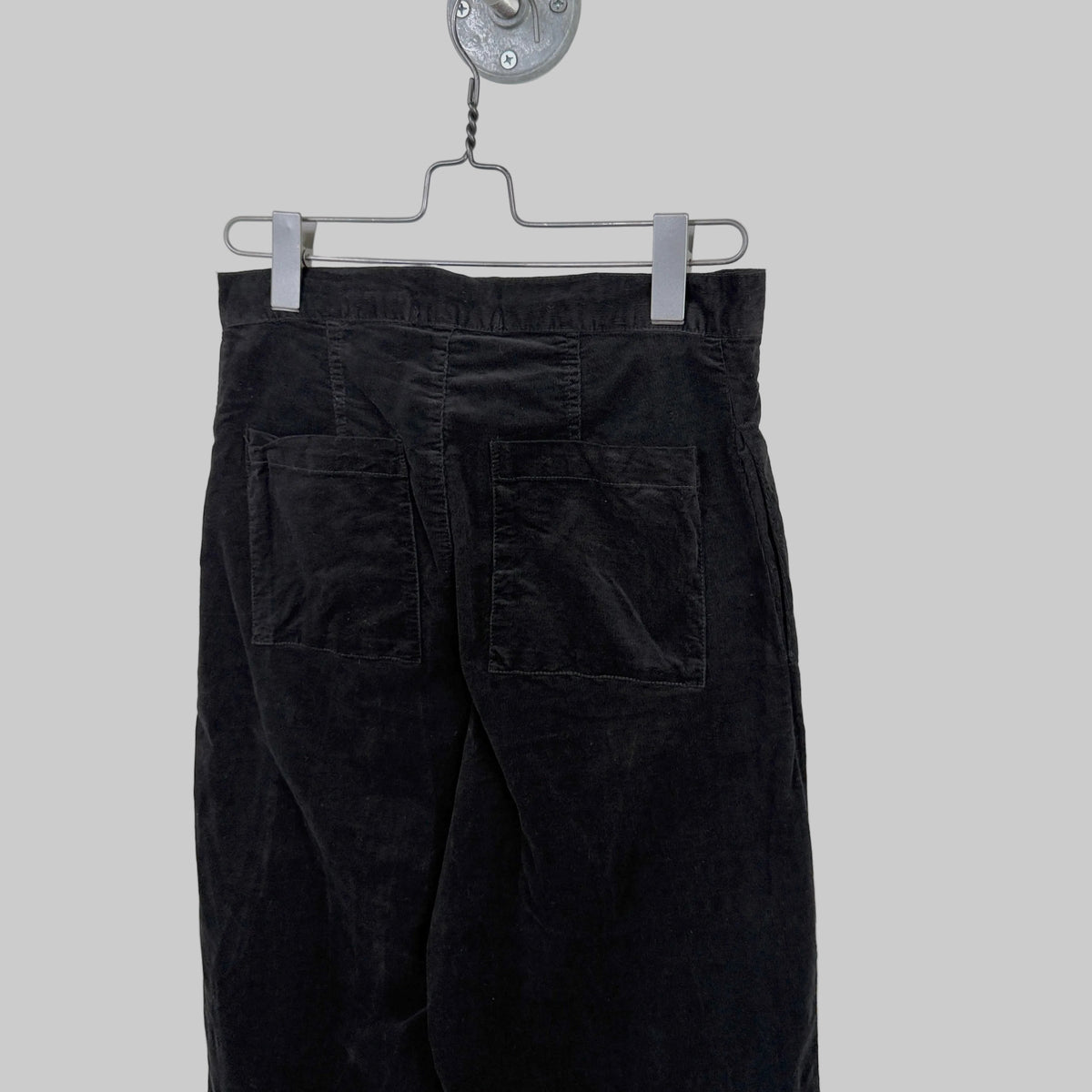 Cut Loose  ~  Straight Crop Trousers - Black