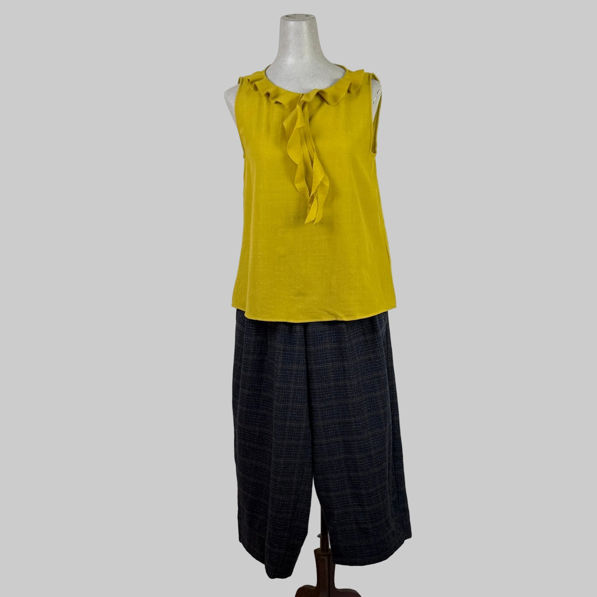 Apuntob  ~  Wool Trousers - Blue Military