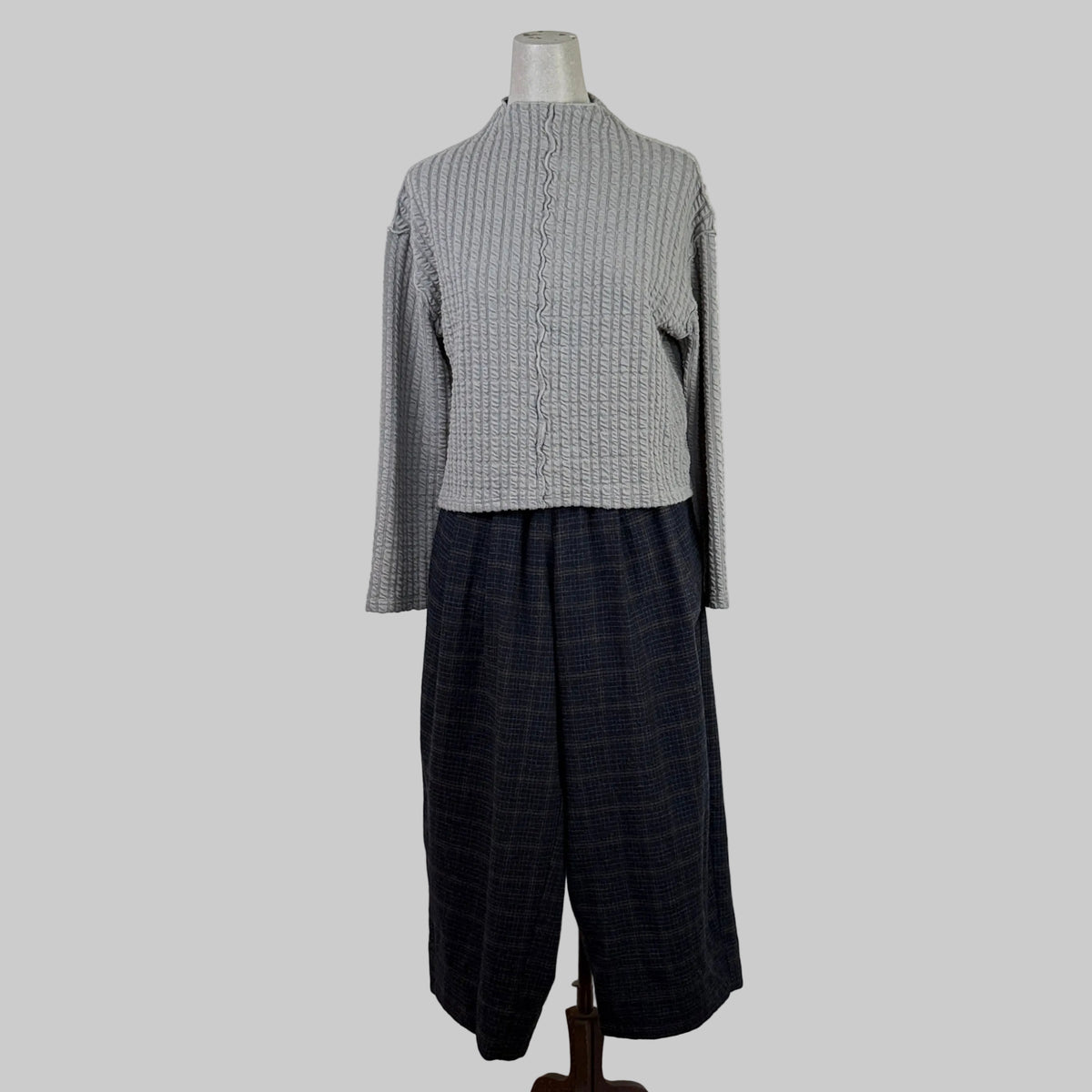 Cut Loose  ~  Funnel Neck Pullover - Squirrel