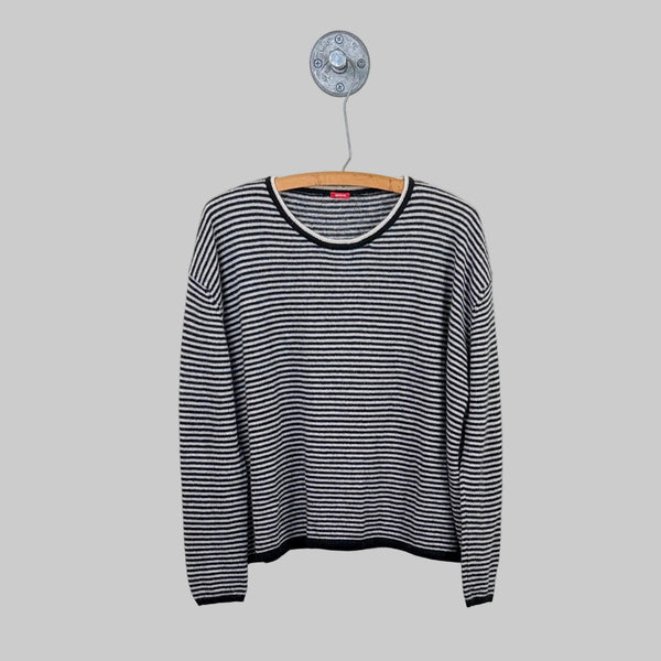 Apuntob  ~  Striped Sweater - Natural/Black