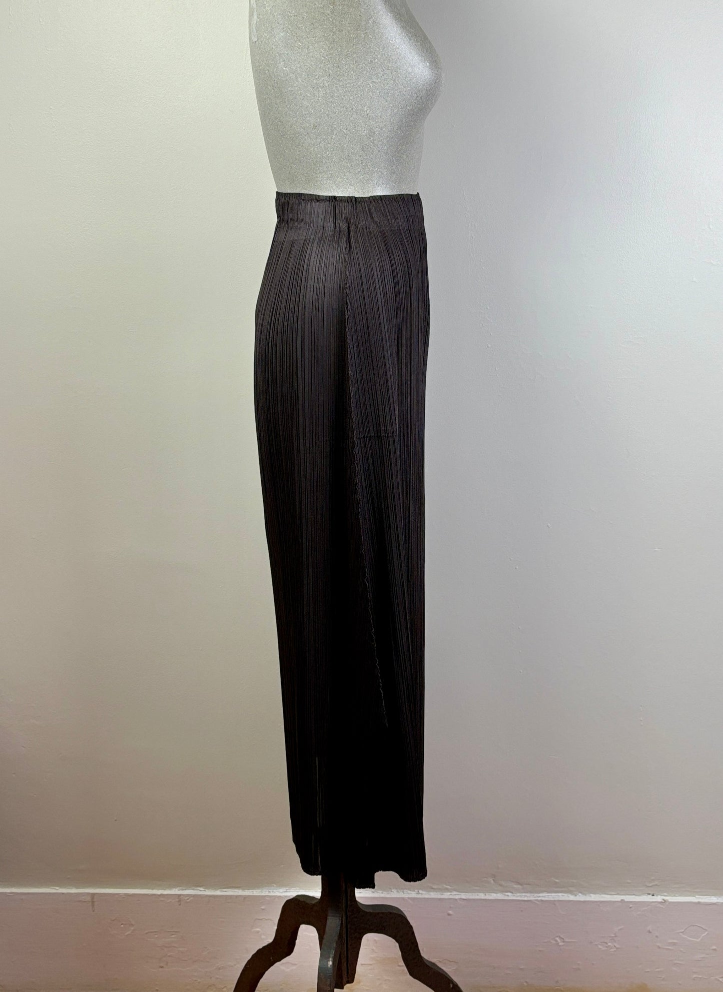 Pleats Please Issey Miyake  ~  Monthly Colors December Skirt - Black Brown