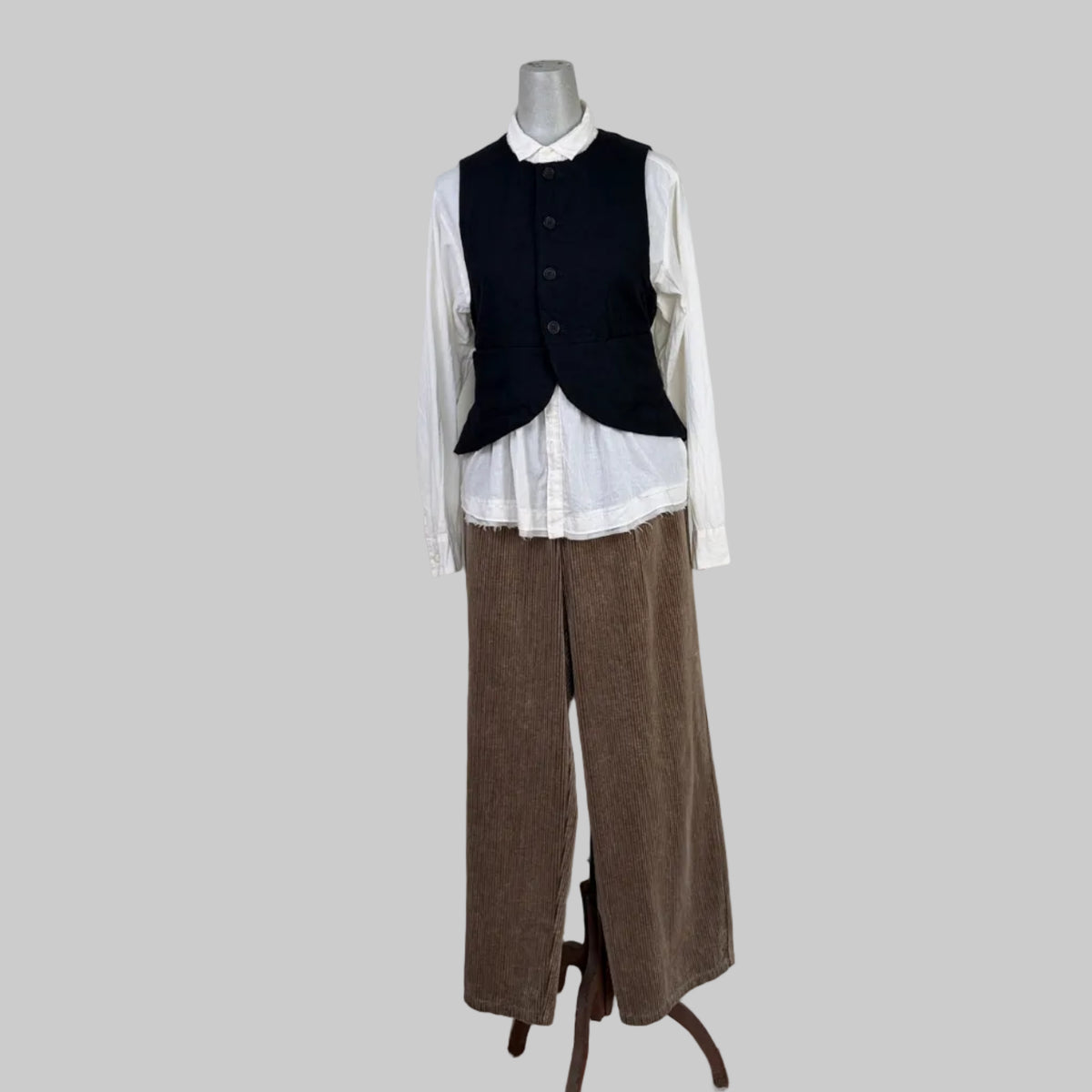Pas de Calais  ~  Eco Wool Tweed Vest - Black