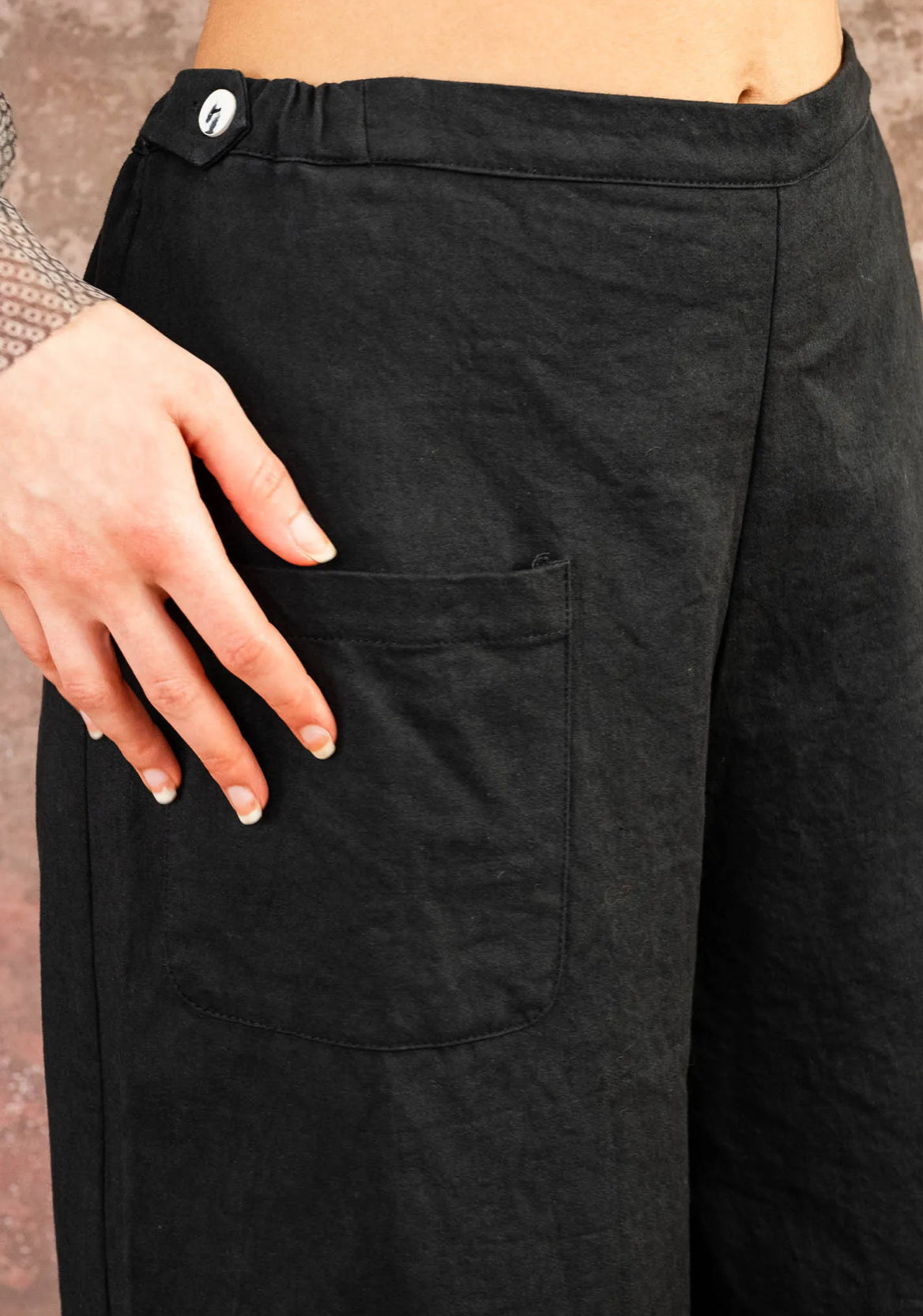 Sula  ~  Mud Pants - Black