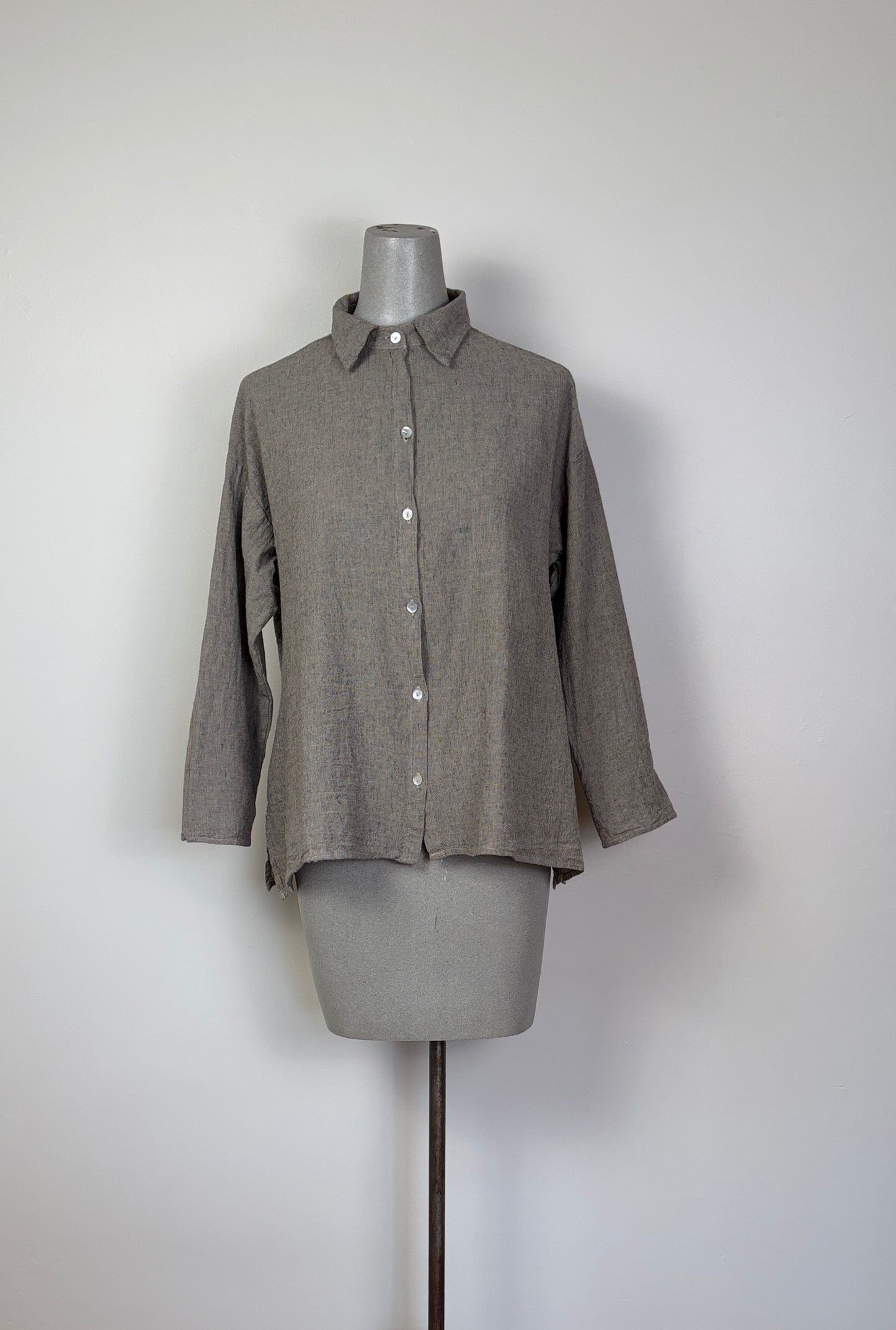 Cut Loose  ~  Crosshatch Swing Shirt - Cashew