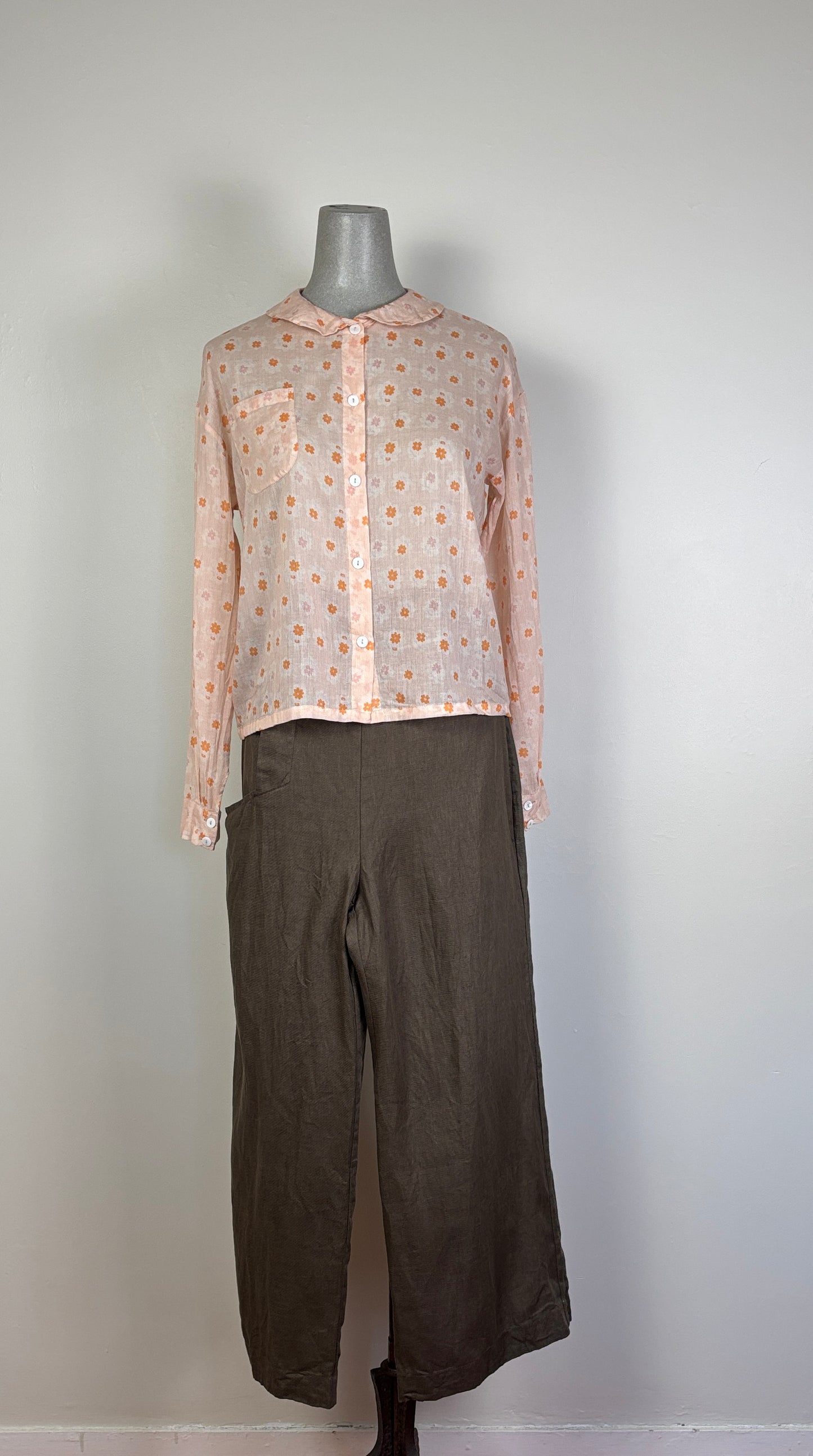 Sula  ~  Round Collar Shirt - Orange Flower