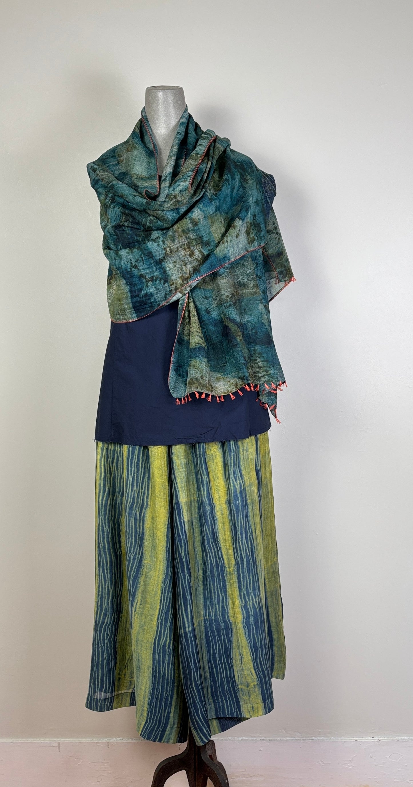 Sula  ~  Apron Blouse - Ebony