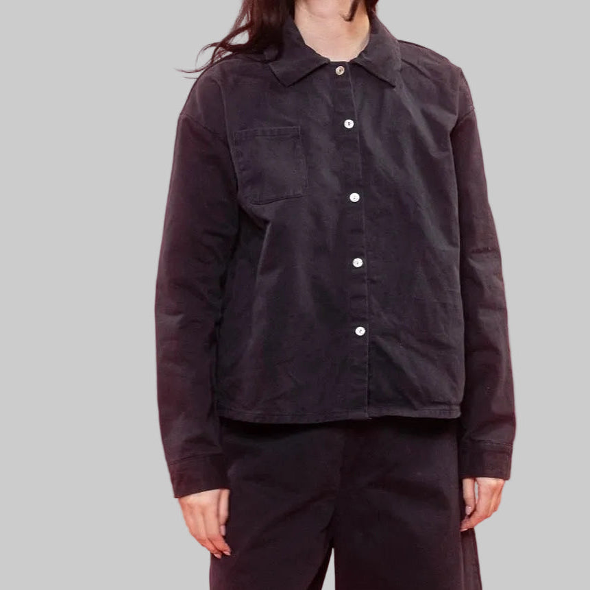 Sula  ~  Pointy Collar Blouse - Dark Navy