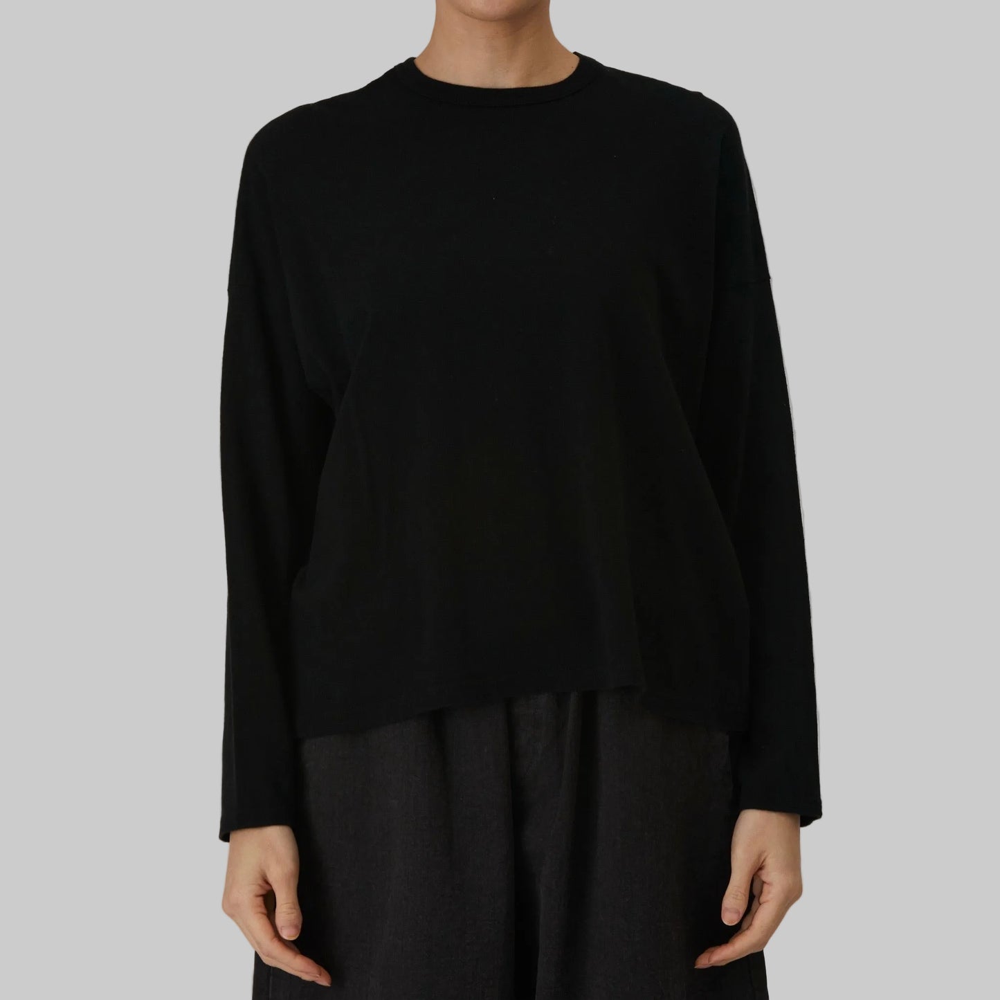 Pas de Calais  ~  Recycle Jersey Long Sleeve Pullover - Black