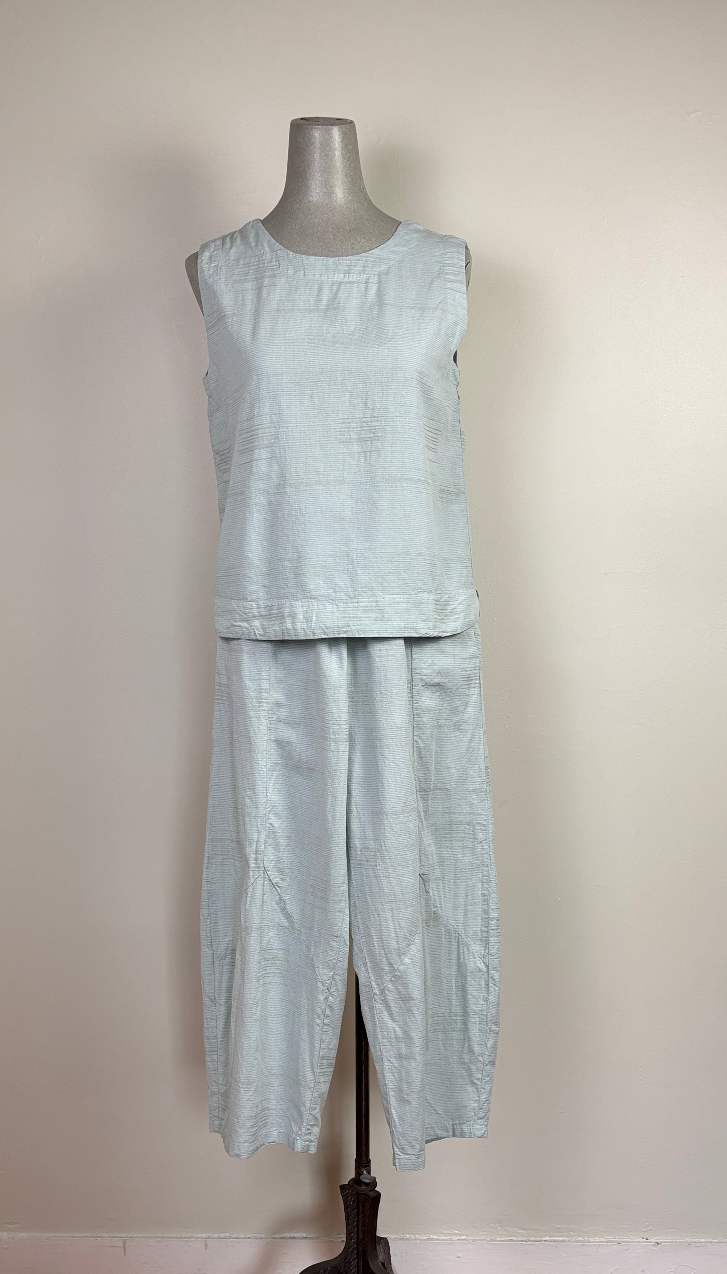 Cut Loose  ~  Barrel Crop Pant - Moonlight