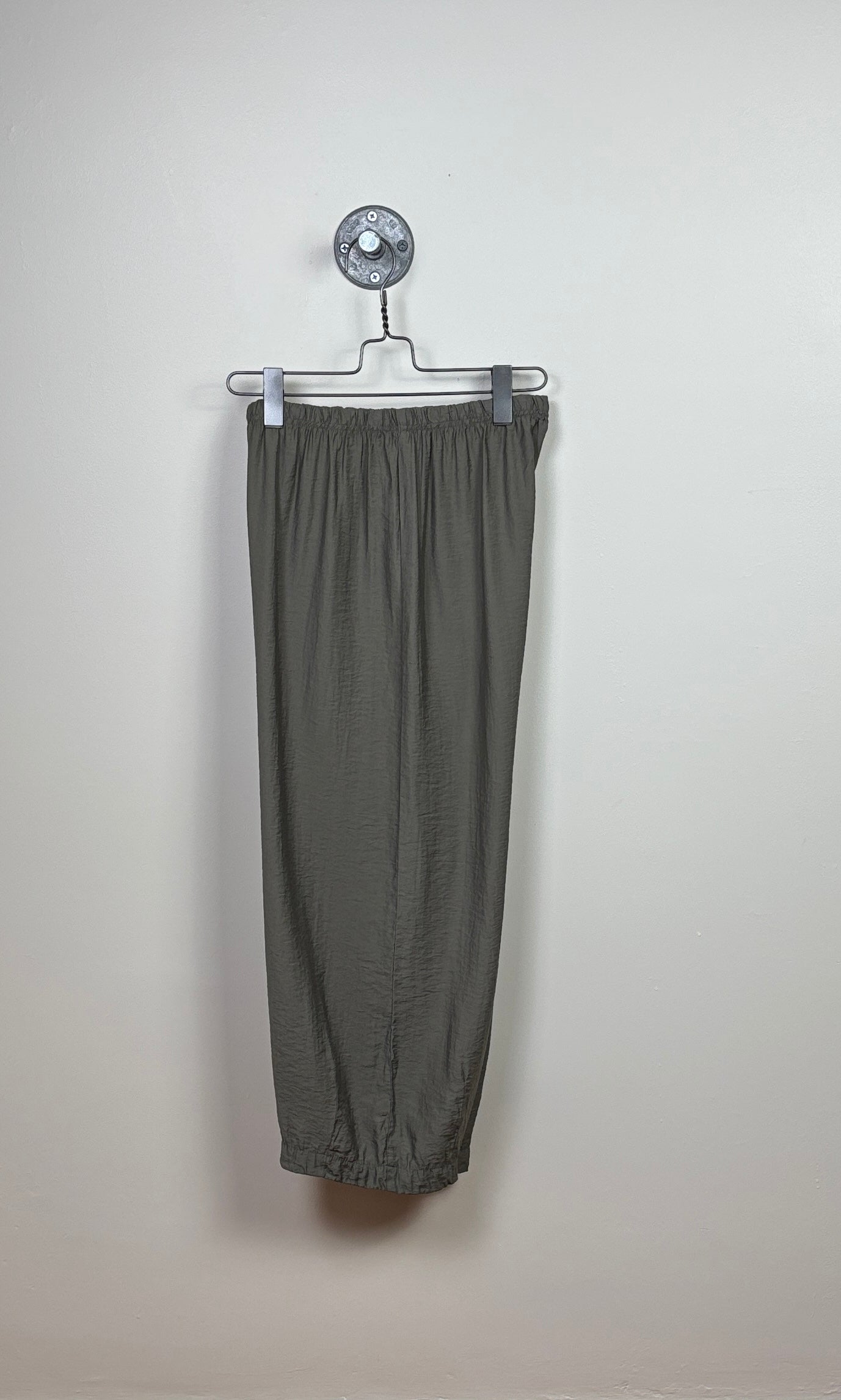 Cut Loose  ~  Rayon Parachute Cropped Pants - Clay