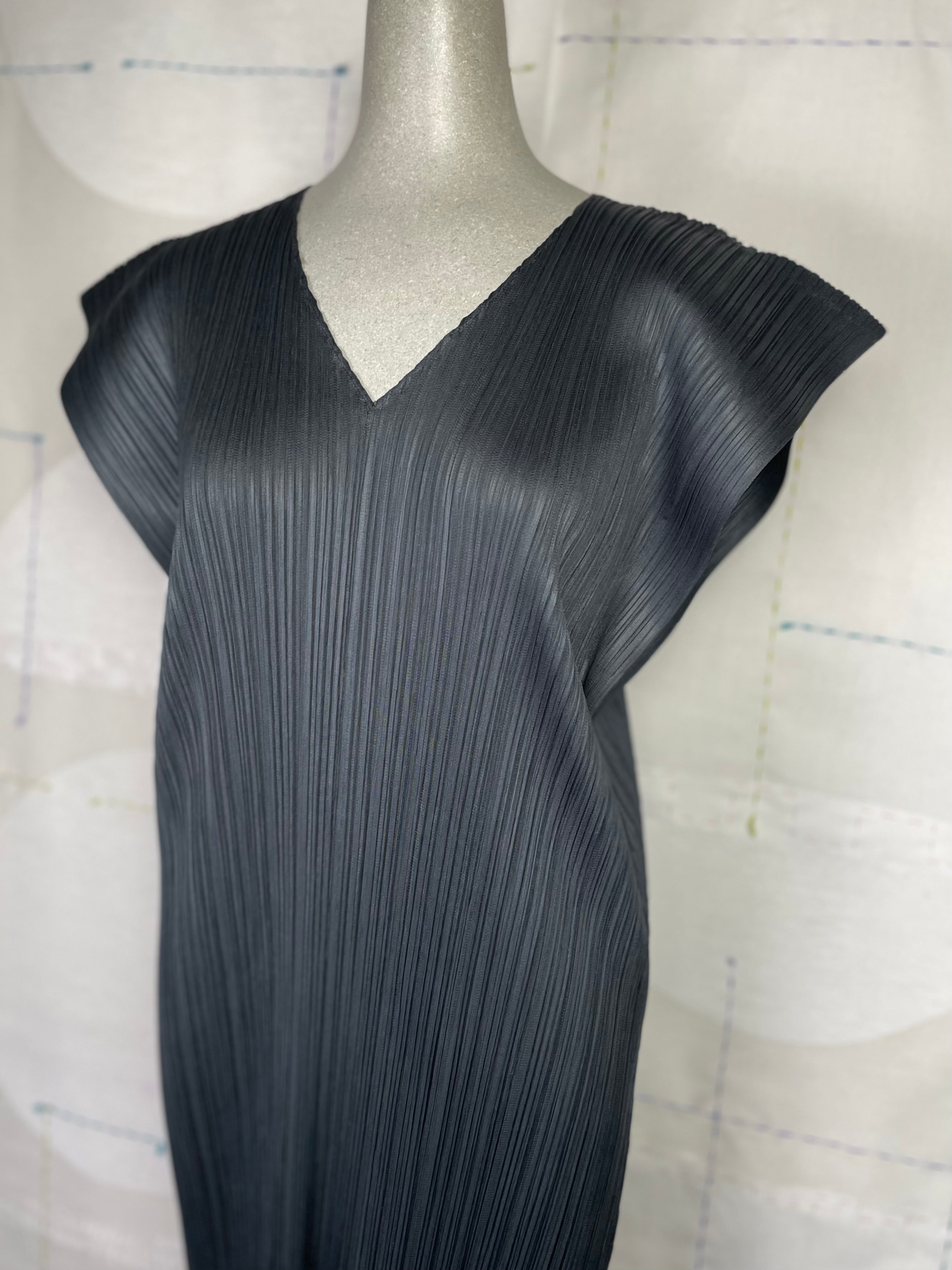 Pleats Please Issey Miyake ~ Monthly Colors March Dress - Charcoal 17